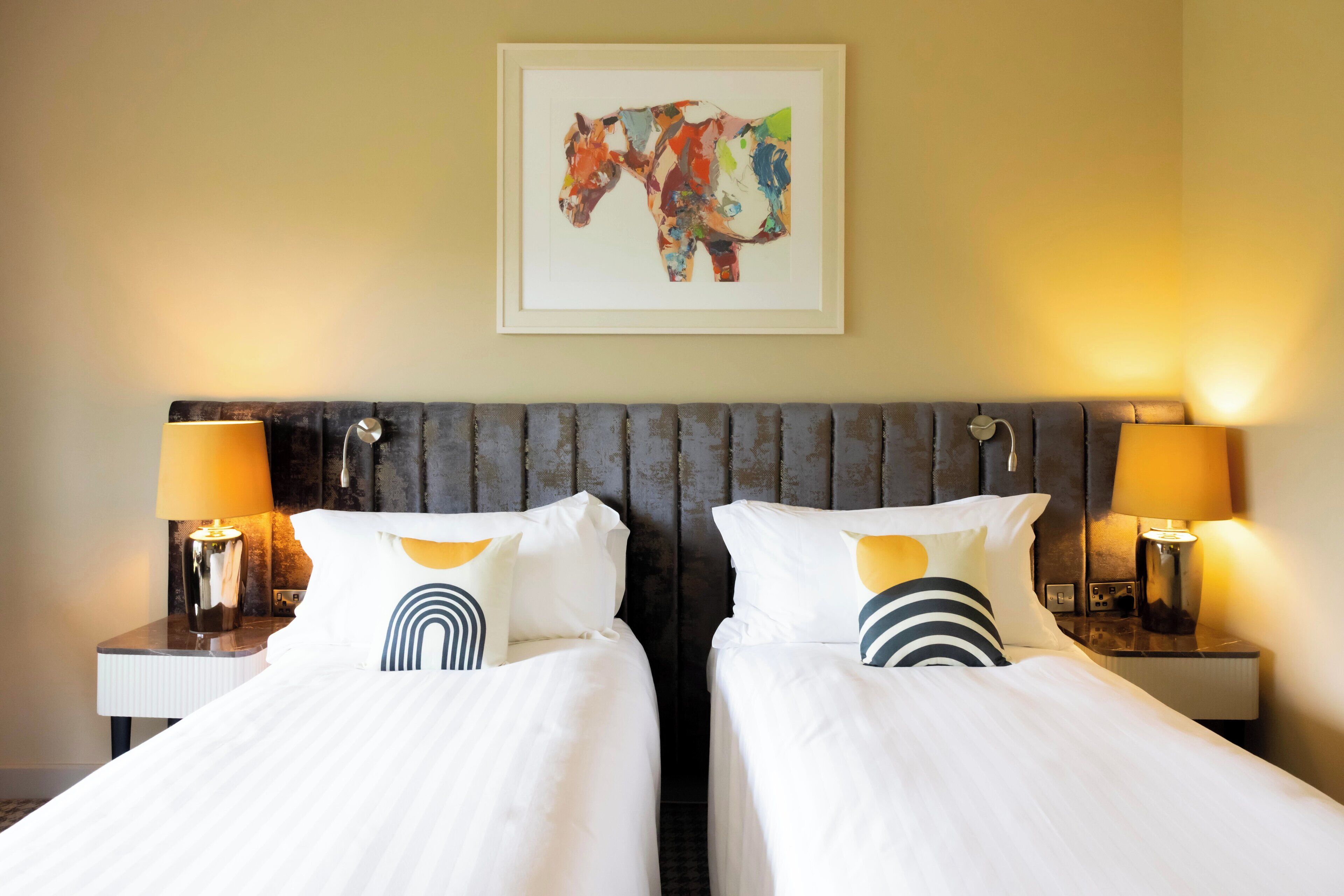 Standard Room, 2 Twin Beds, Terrace (Paddock View)