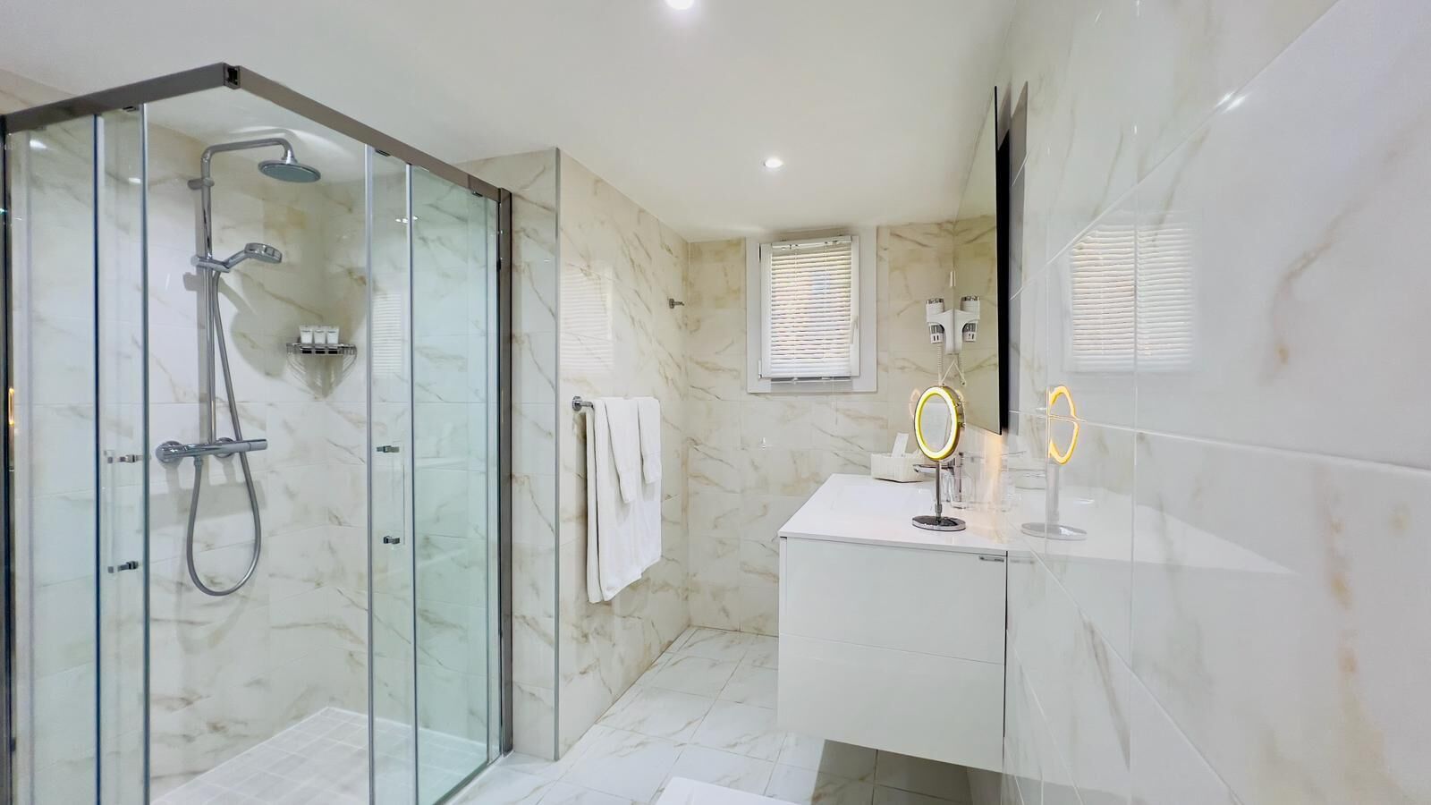 Suite, 2 Bedrooms