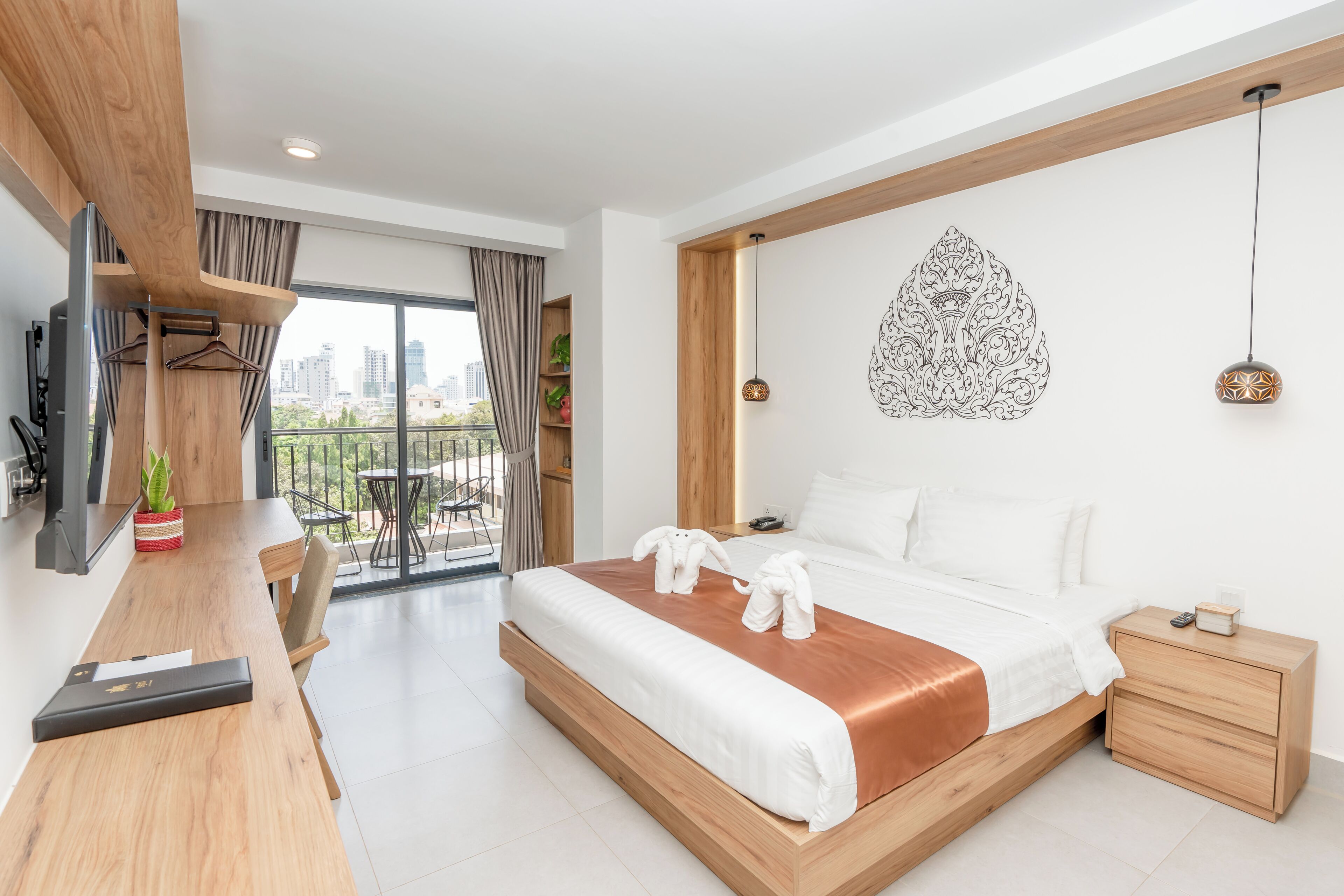 Deluxe Double Room, Balcony, City View