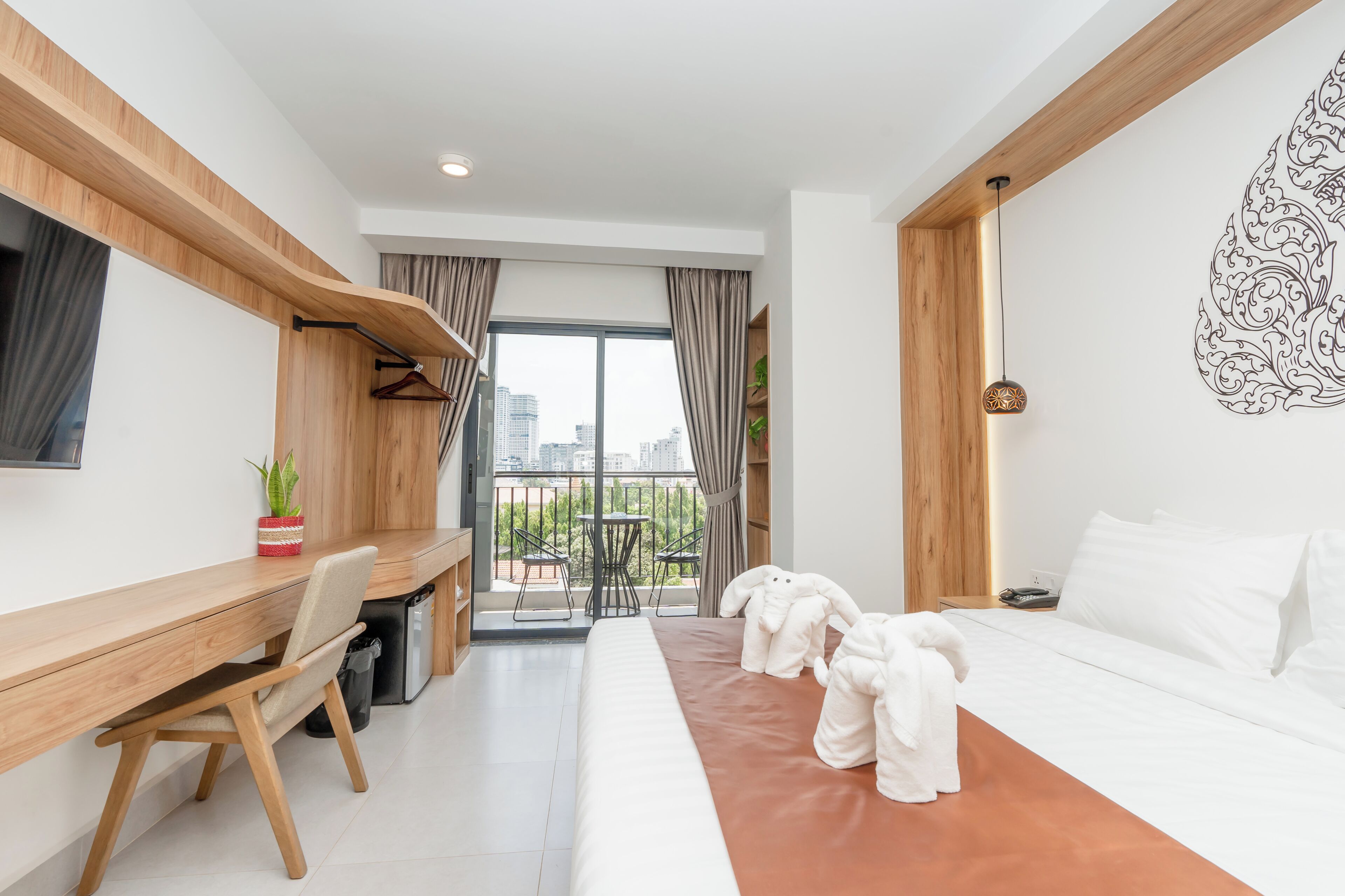 Deluxe Double Room, Balcony, City View
