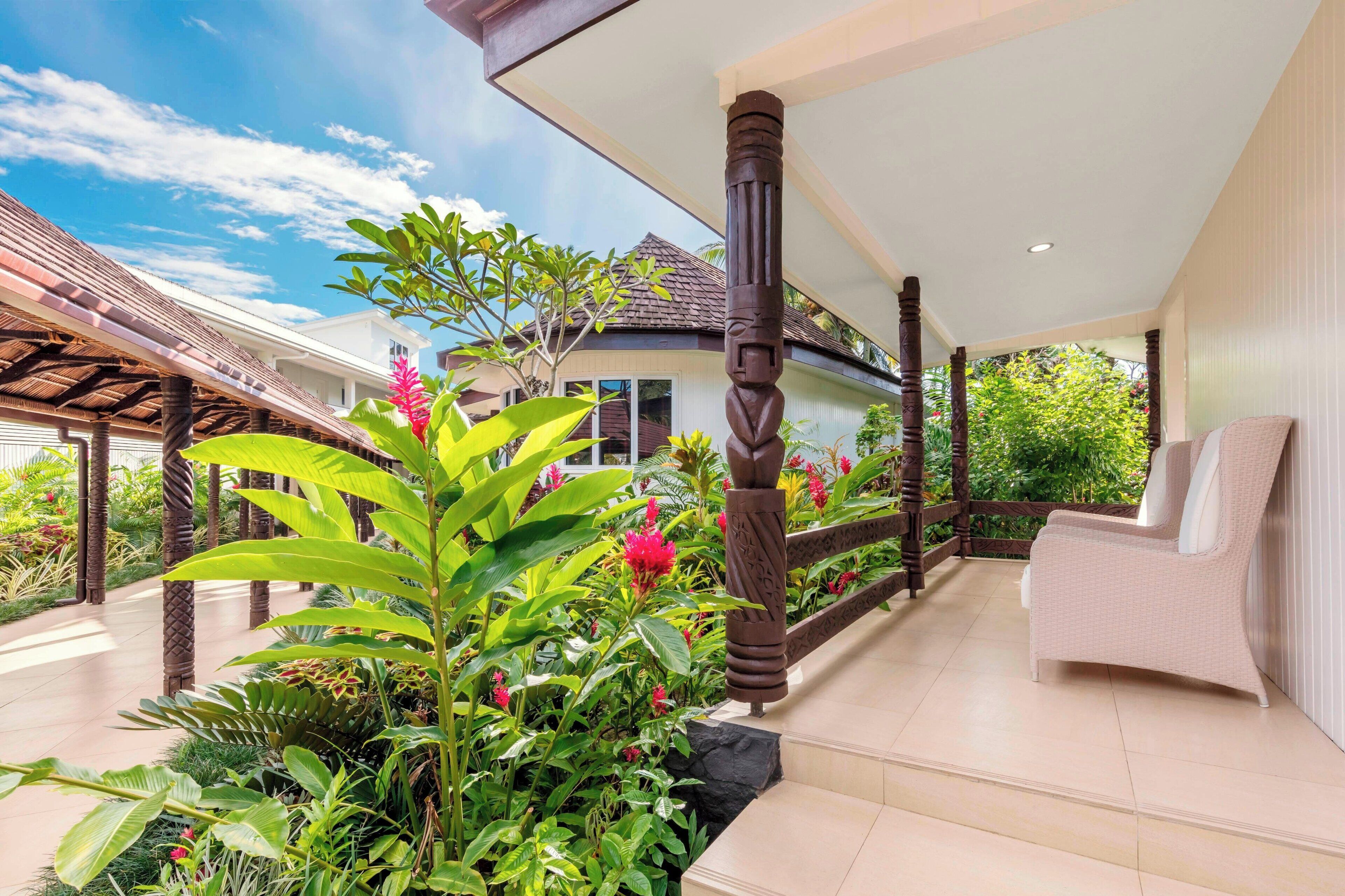 Bungalow, 1 King Bed, Garden View