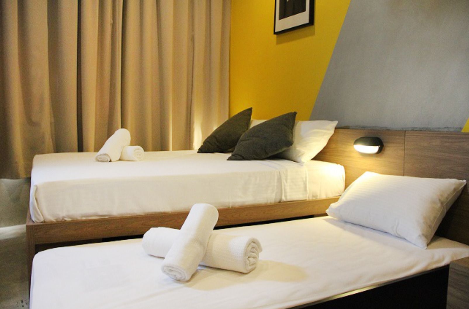 Double Room Mixed