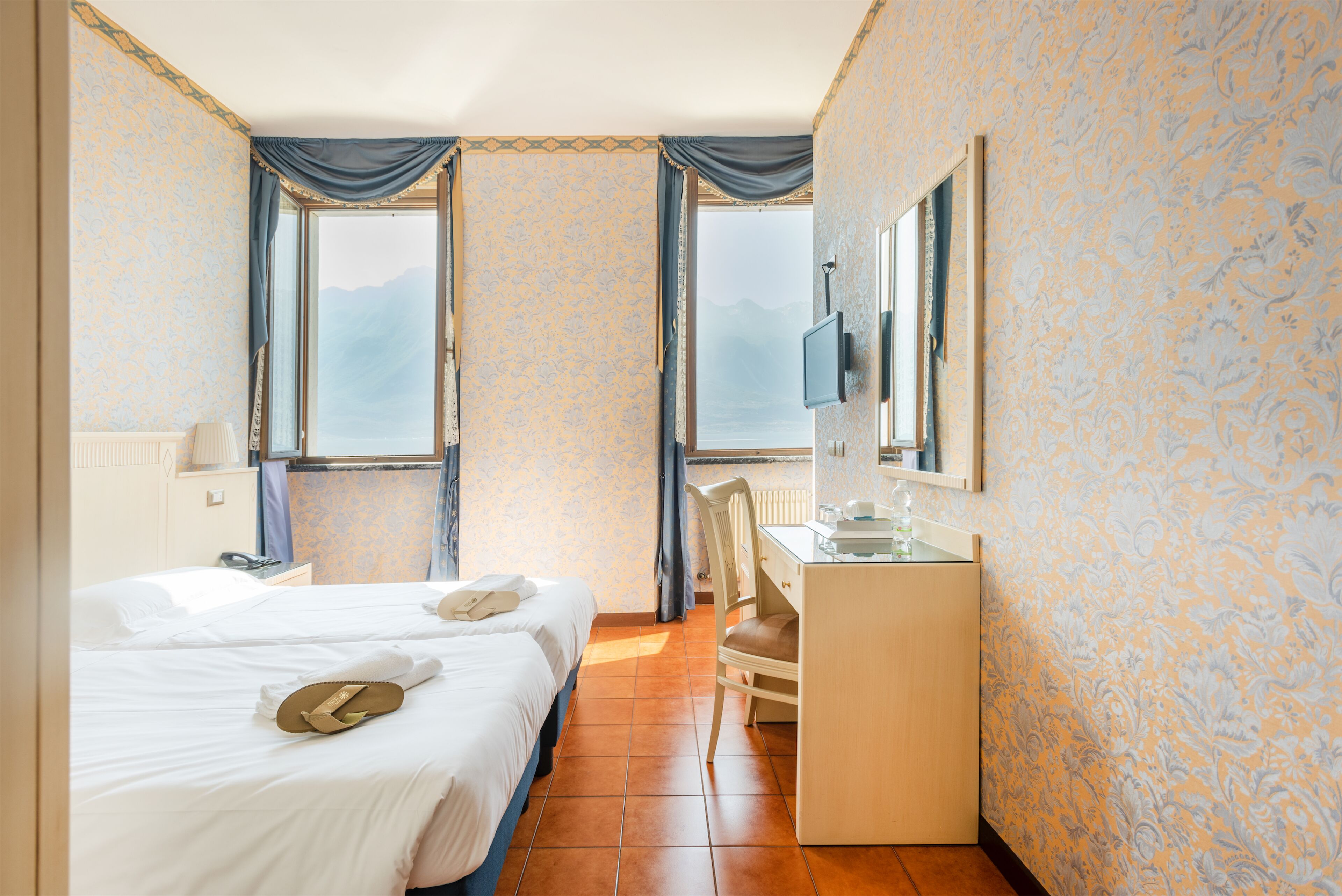 Double or Twin Room, Lake View