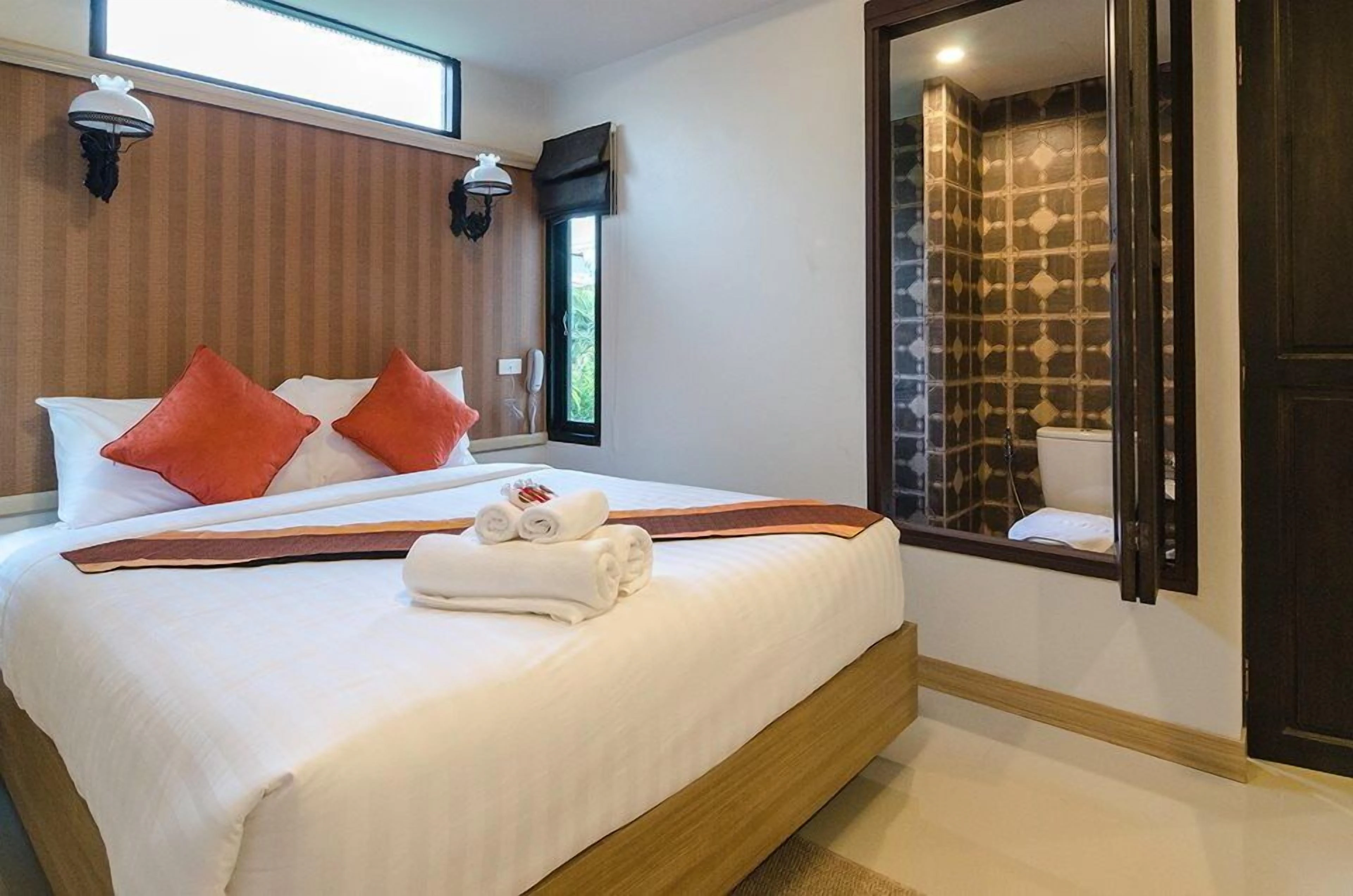 Standard Single Room, 1 Queen Bed