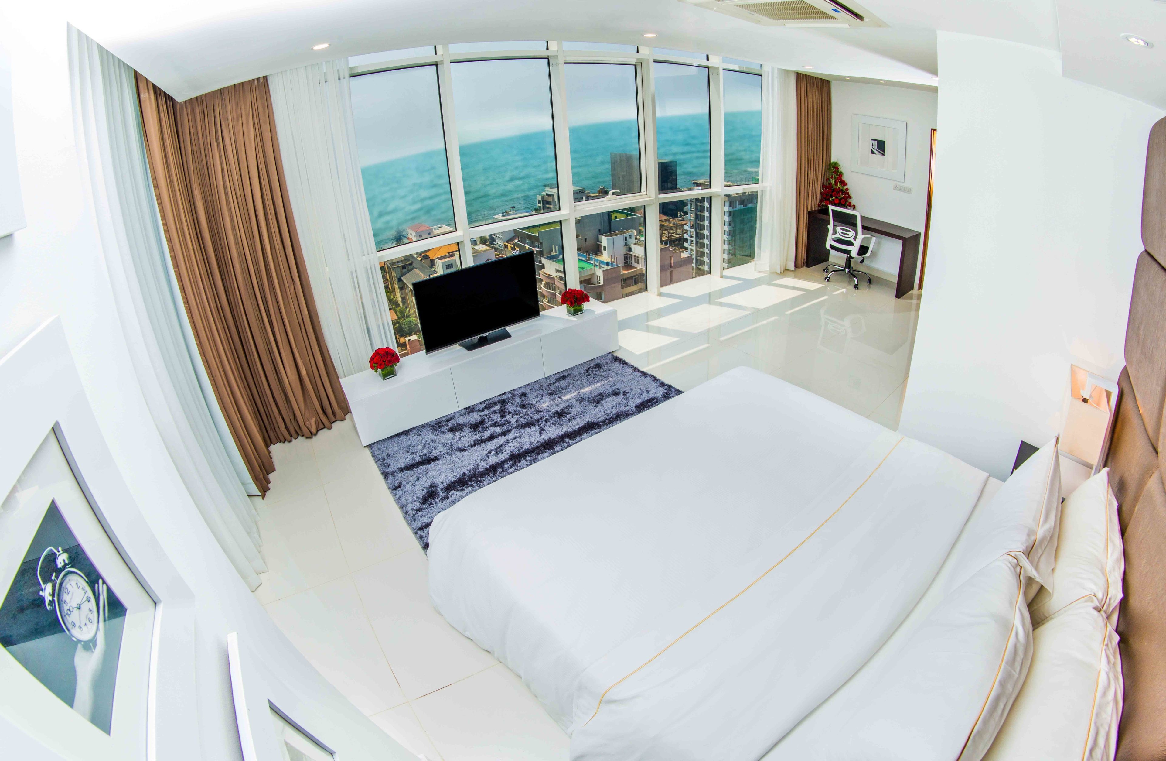 Luxury Apartment, 4 Bedrooms, Ocean View