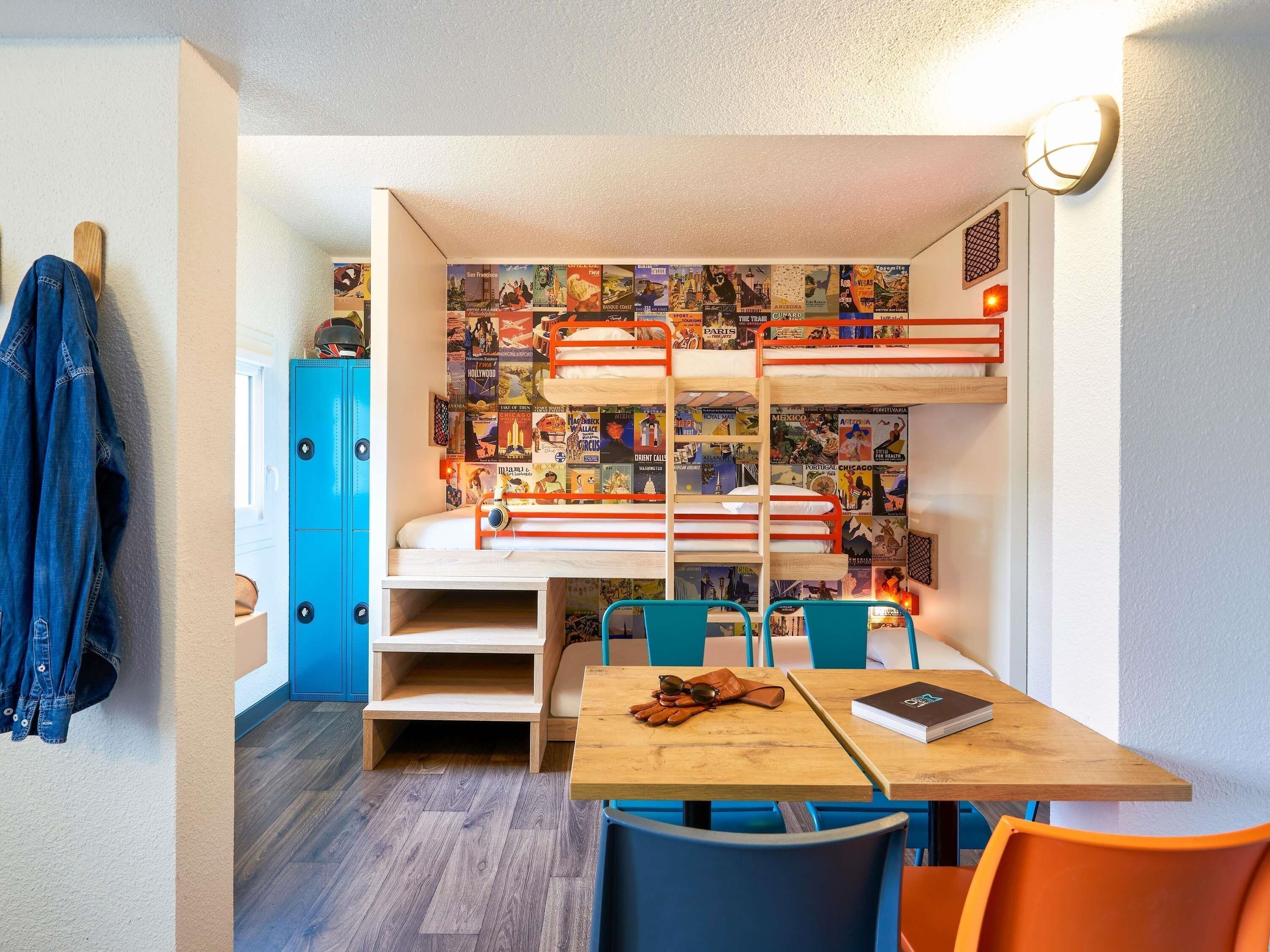 Room, Multiple Beds, Shared Bathroom