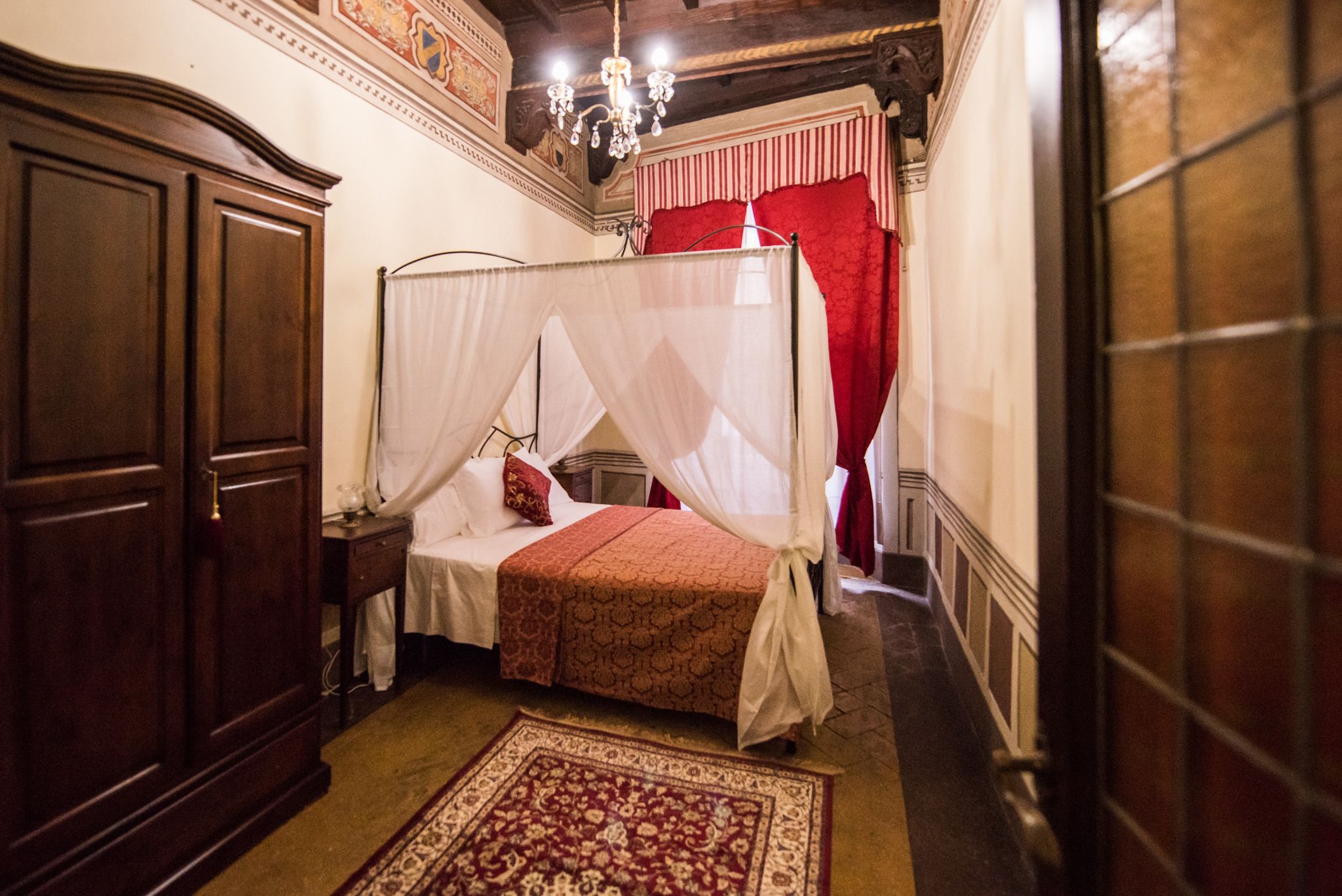 Double Room, Shared Bathroom, City View
