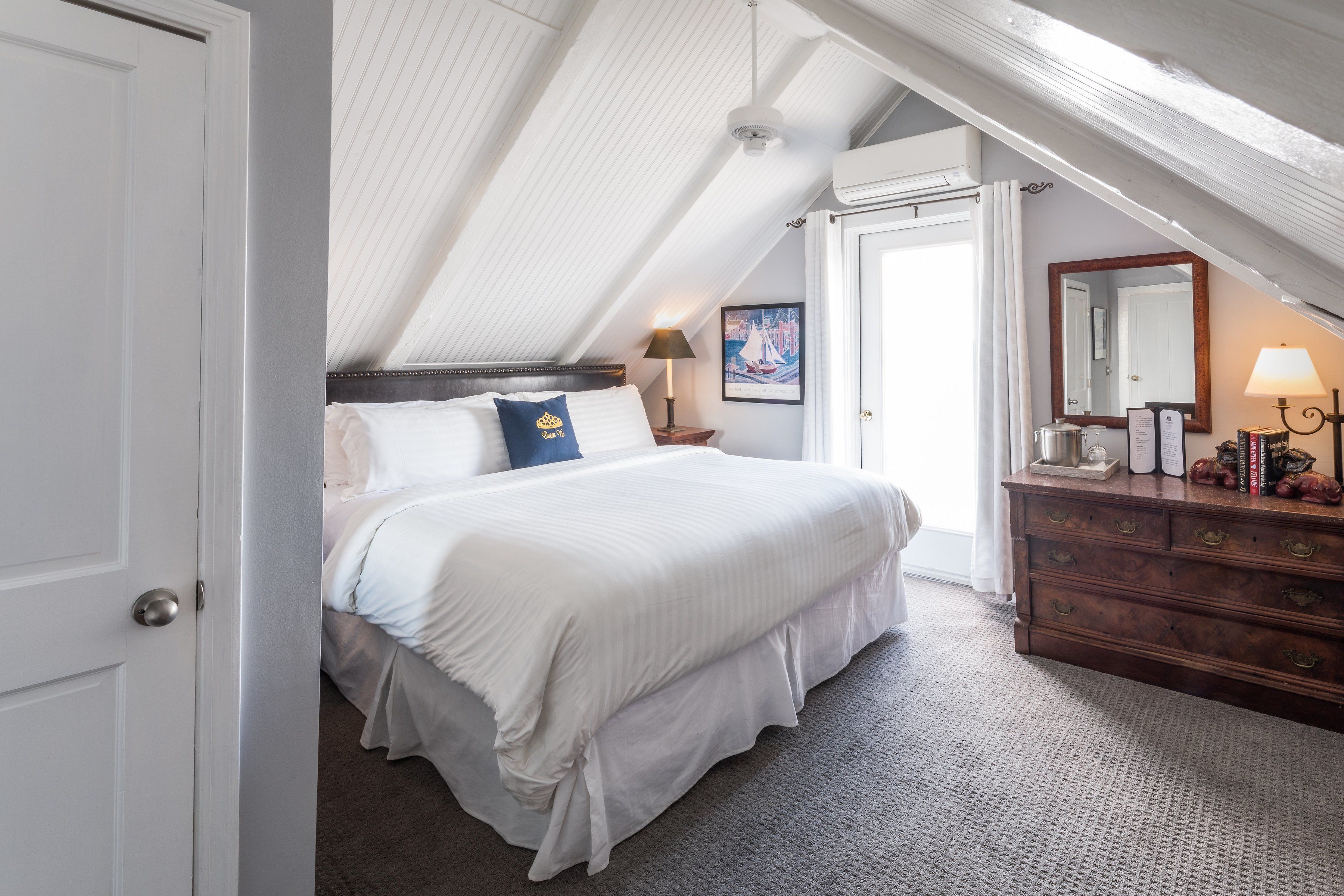 Deluxe Room, 1 King Bed