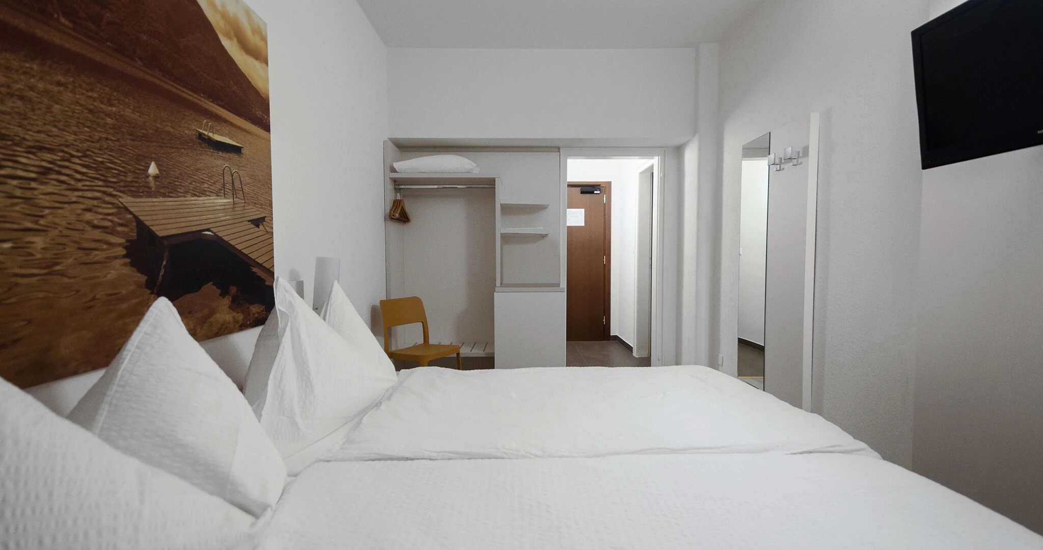 Economy Twin Room