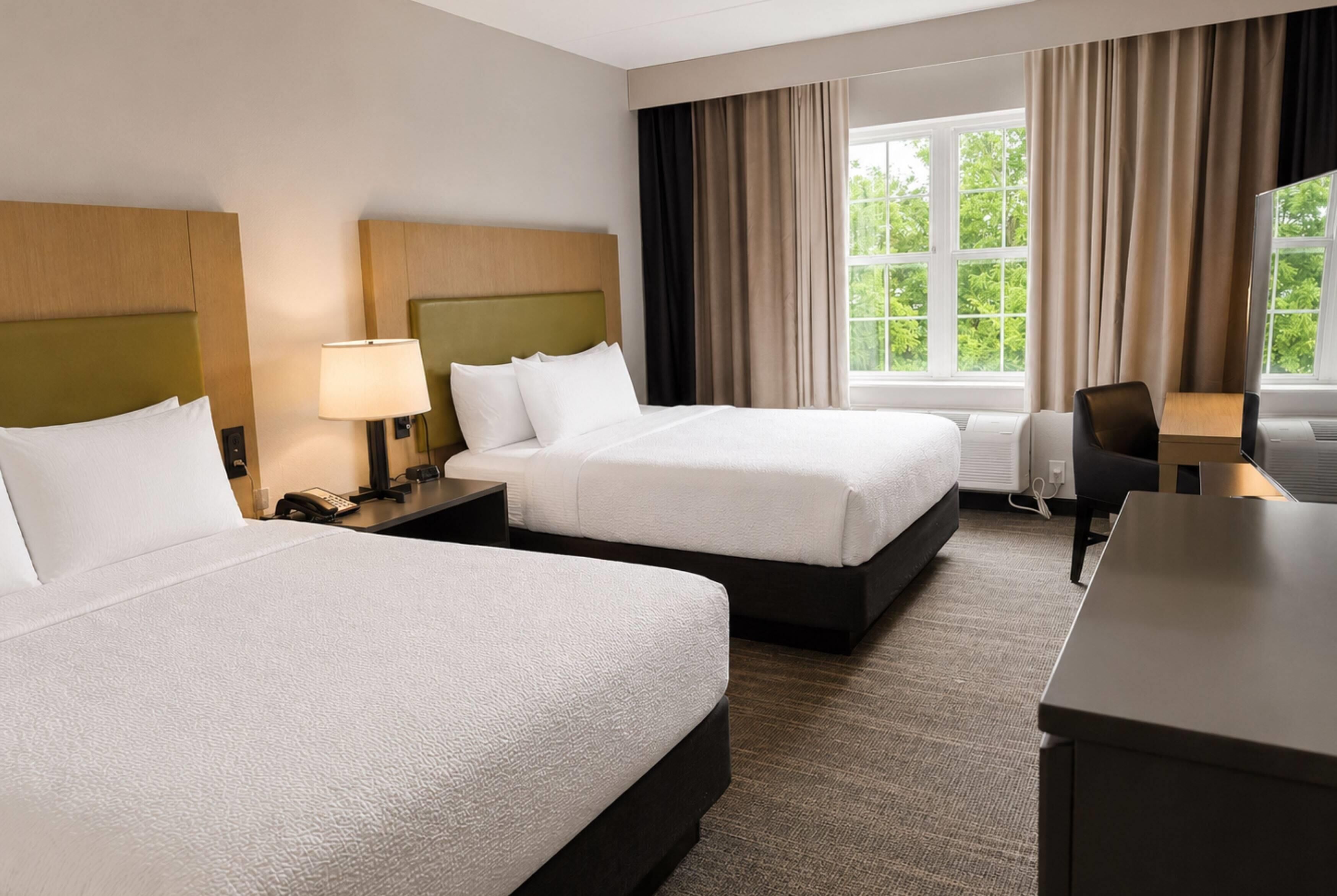 Room, 2 Queen Beds, Mobility Accessible, Non Smoking (Bathtub w/ Grab Bars)