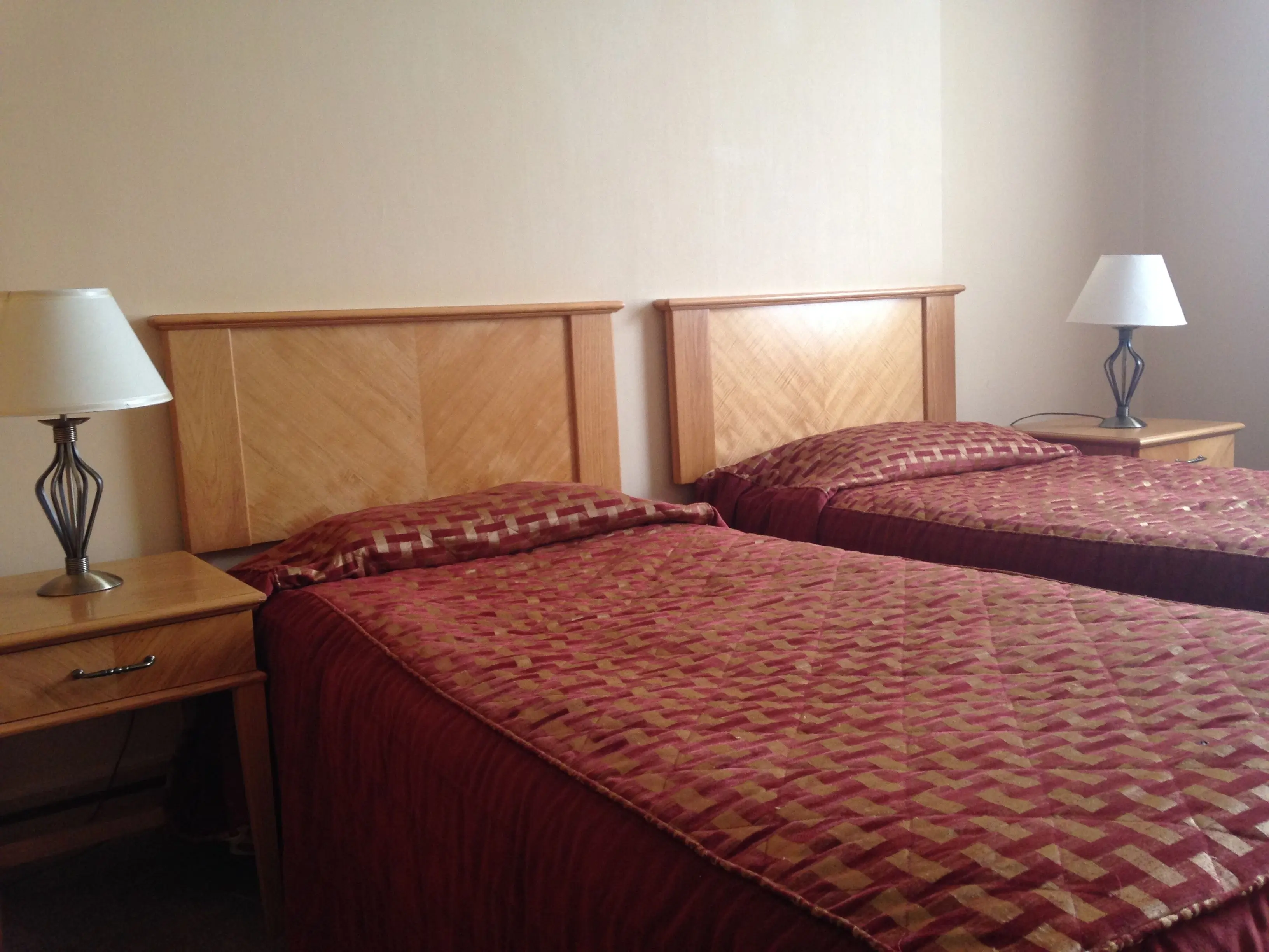 Twin Room Twin Room