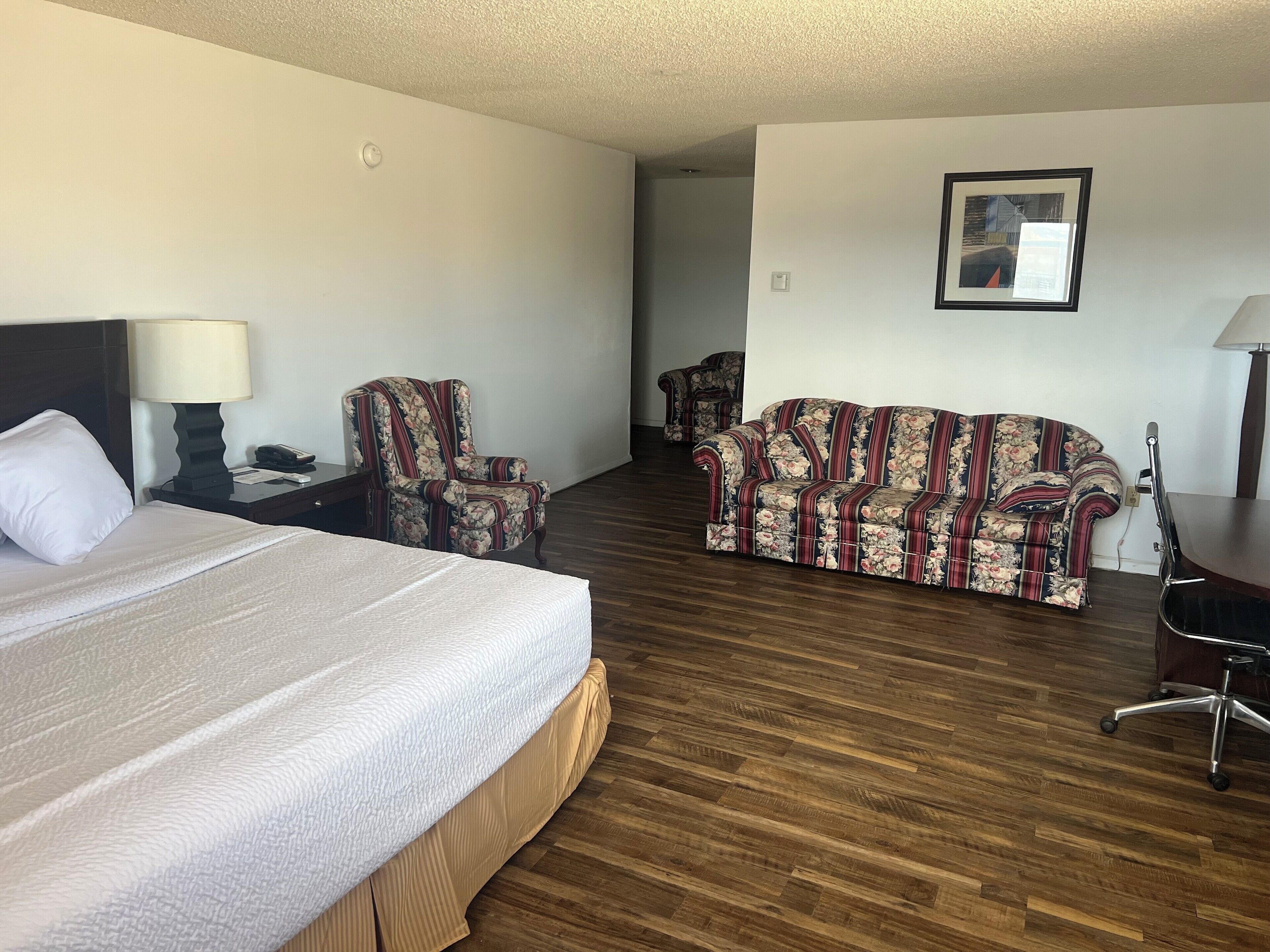 Suite, 1 King Bed