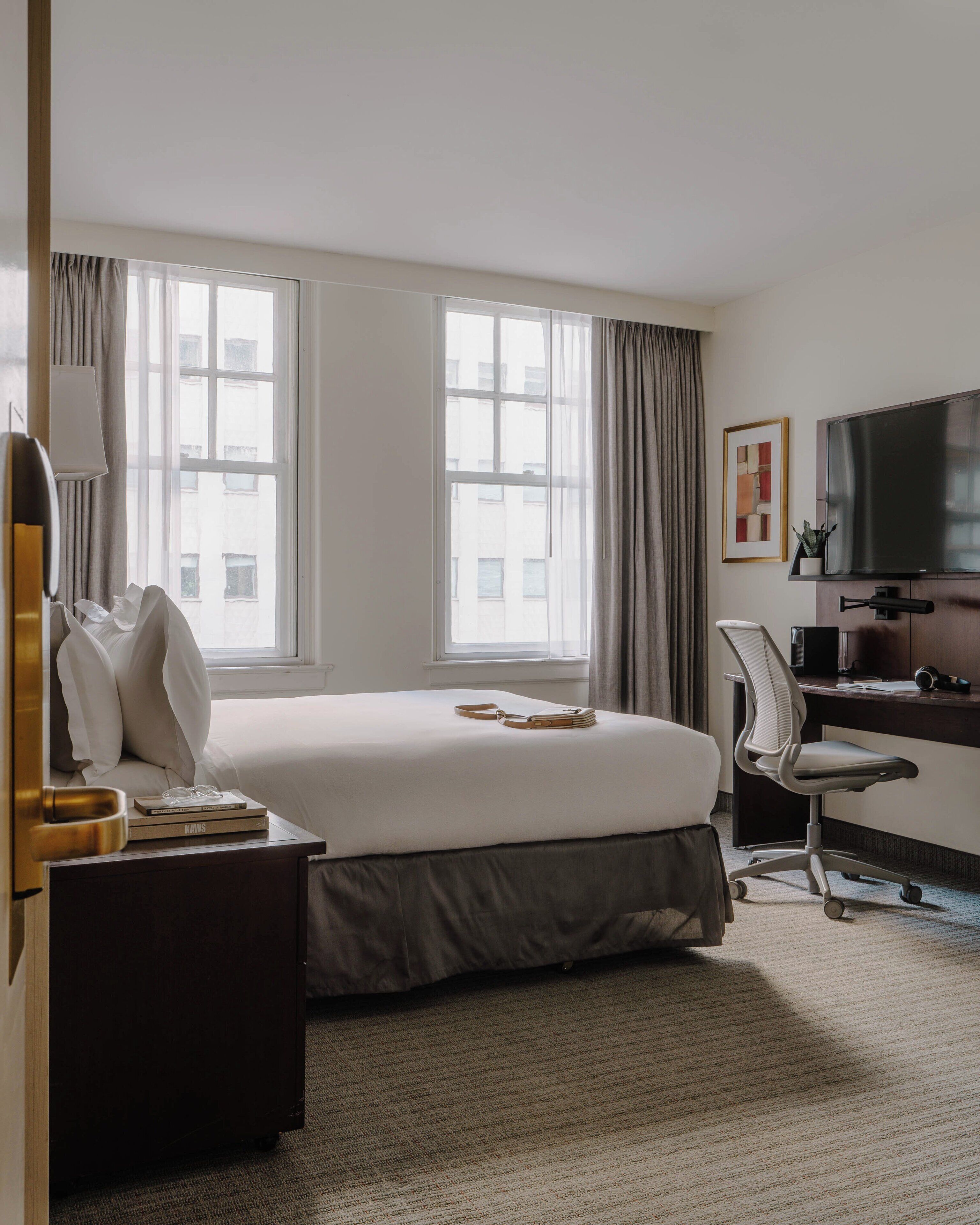 Standard Room, 1 Queen Bed
