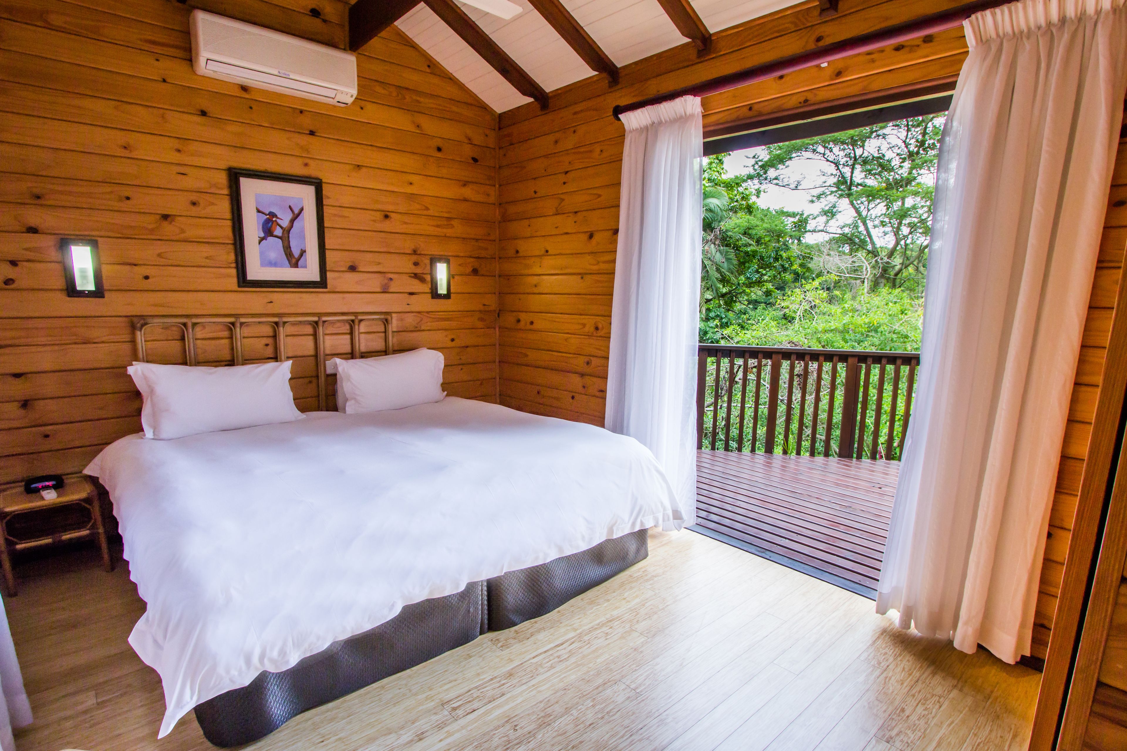 Chalet, 2 Double Beds, Lake View