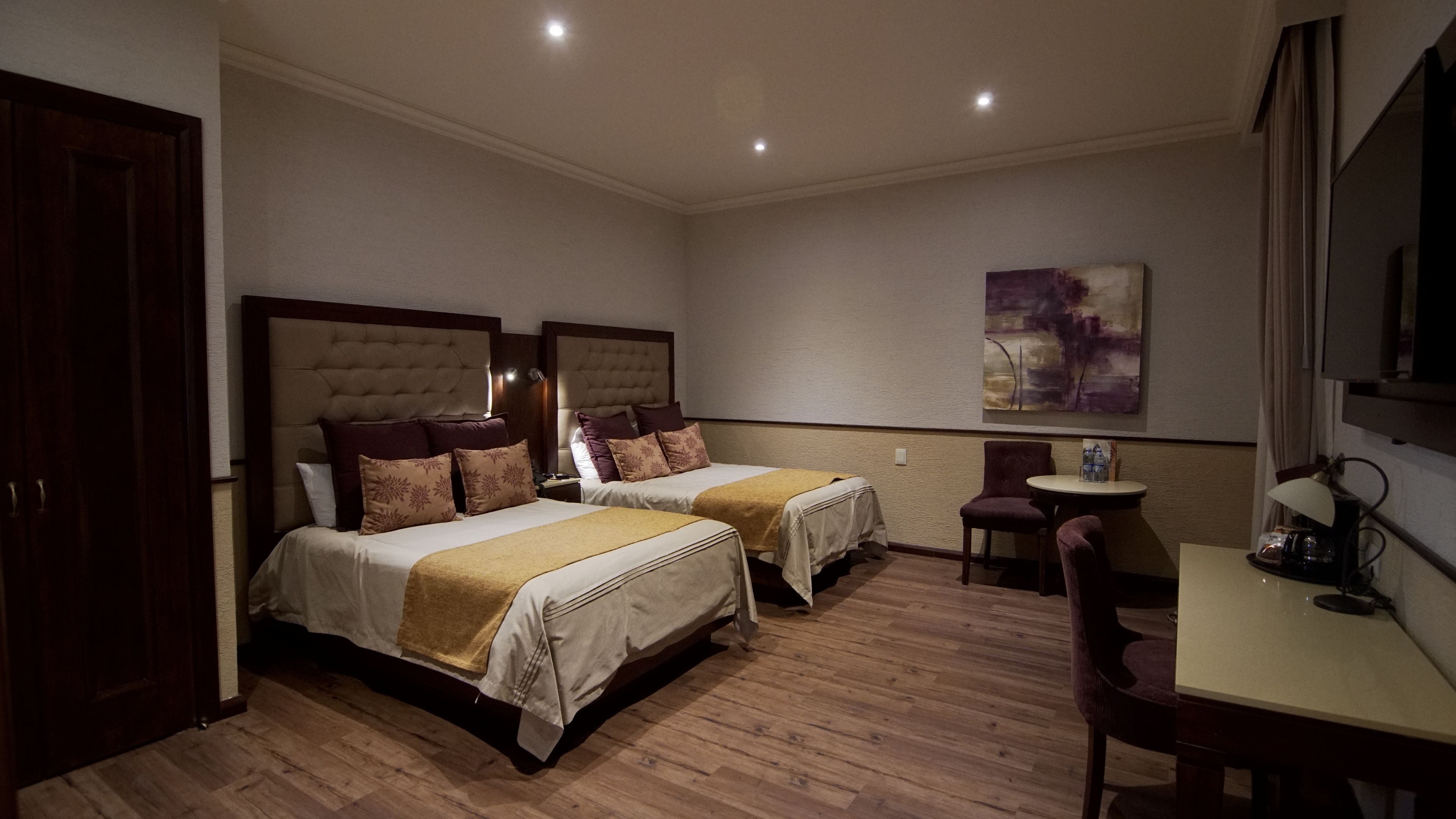 Standard Room, 2 Double Beds
