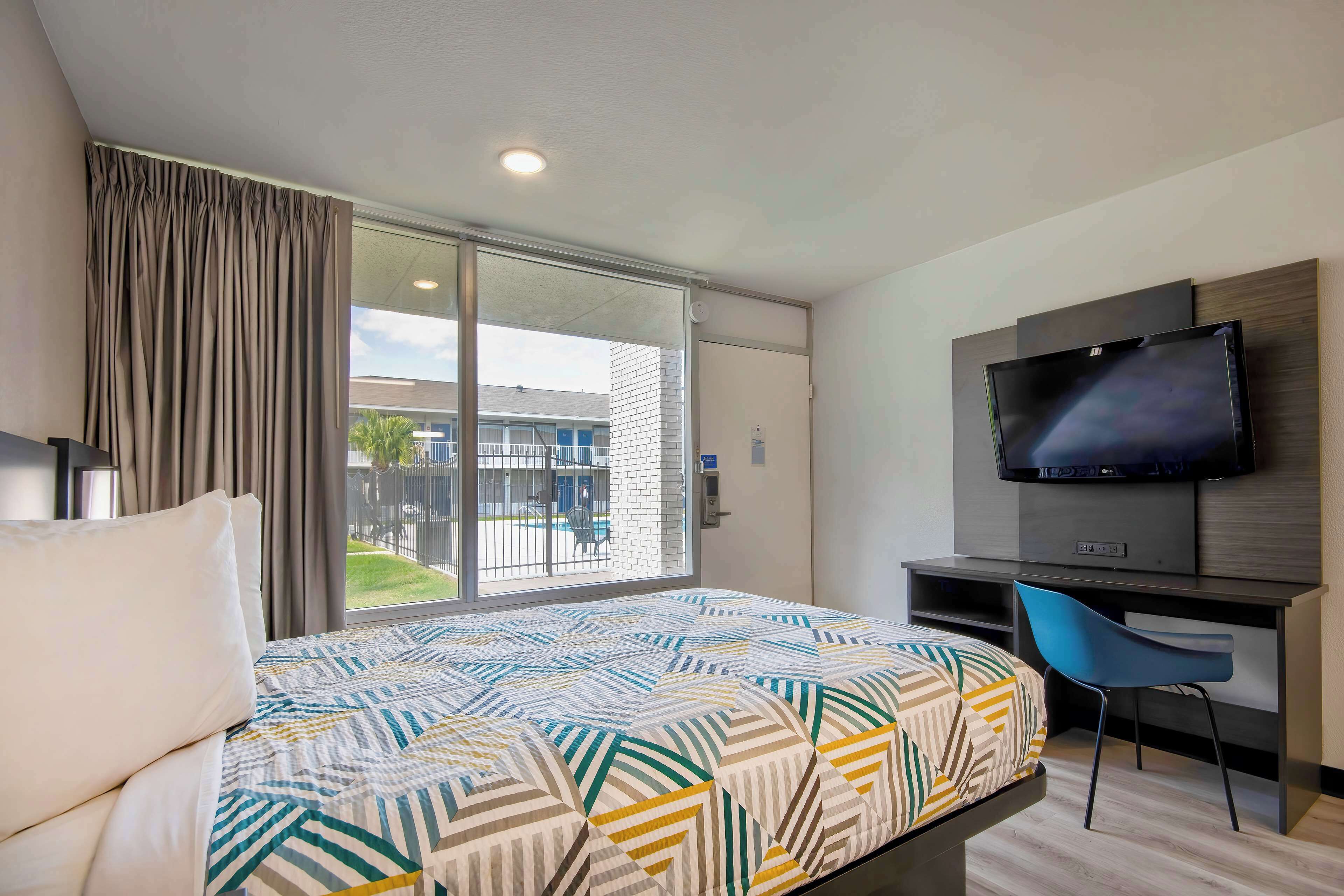 Deluxe Room, 1 Double Bed, Smoking, Kitchen