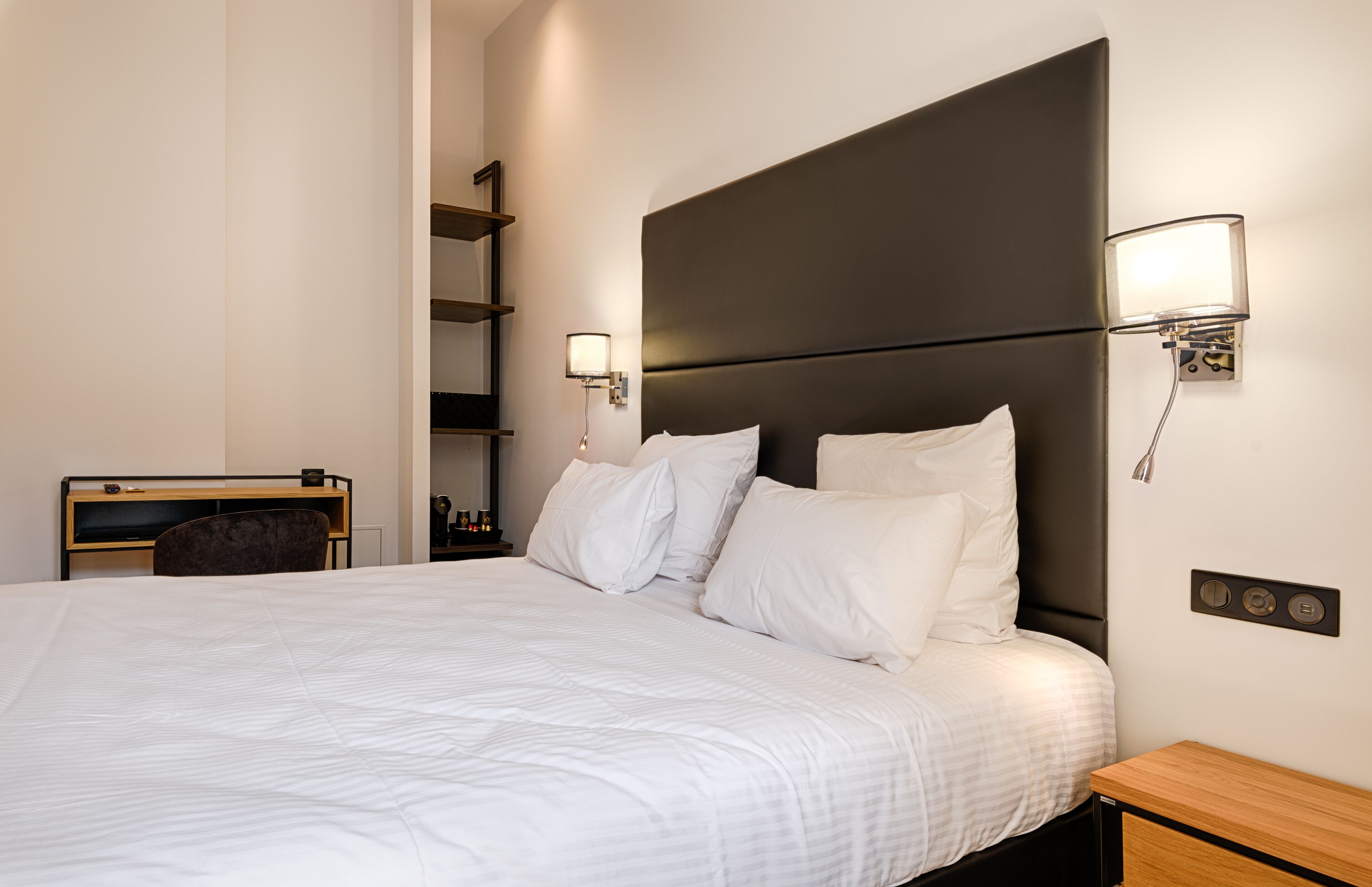 Classic Double Room, 1 Double Bed, Non Smoking, Courtyard View