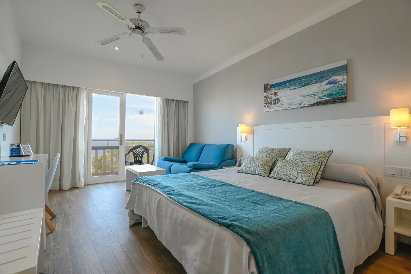 Junior Double or Twin Room, Balcony, Sea View (2 Adults + 1 Child)
