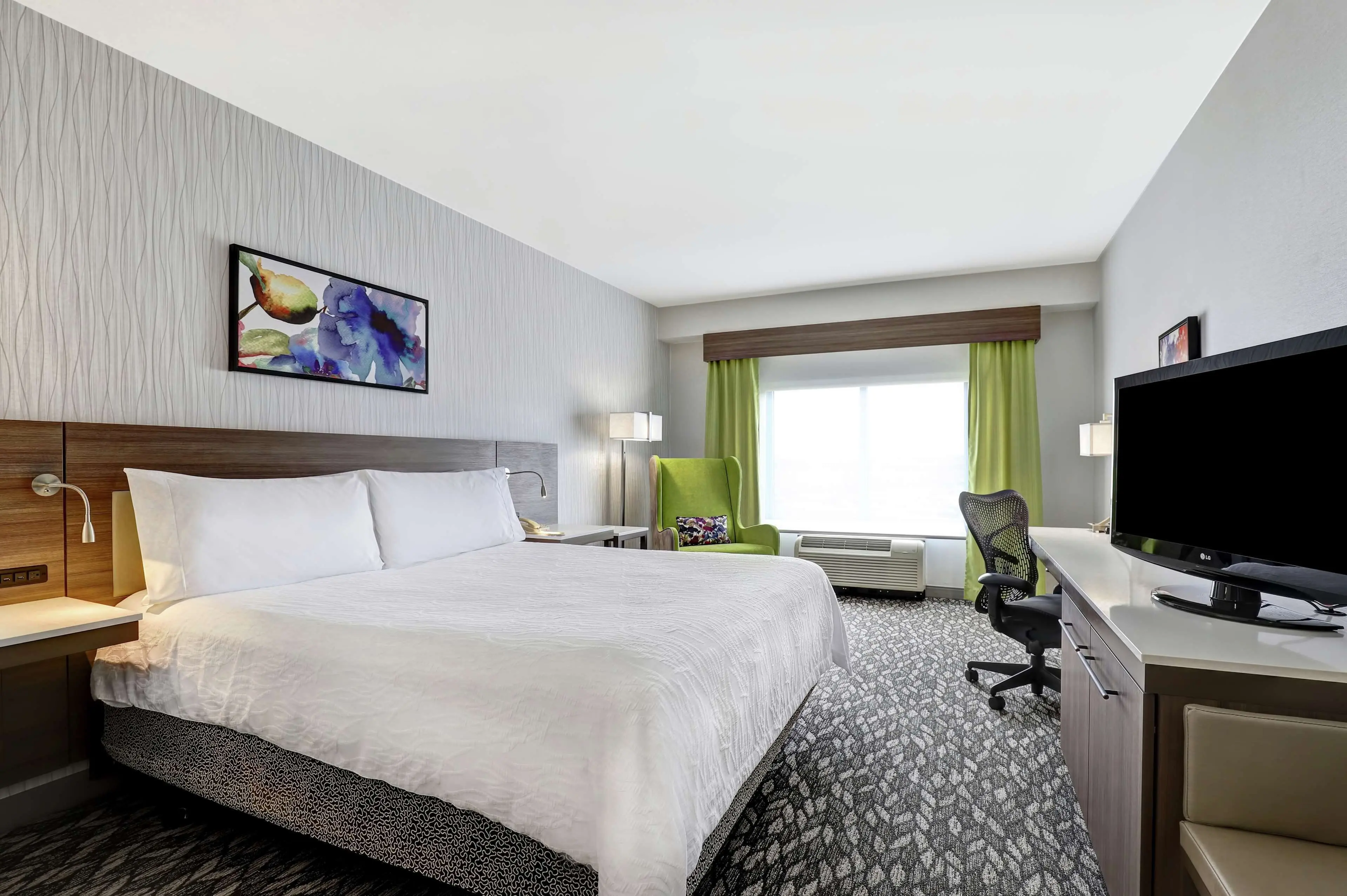 One king bed evolution room One king bed evolution room
