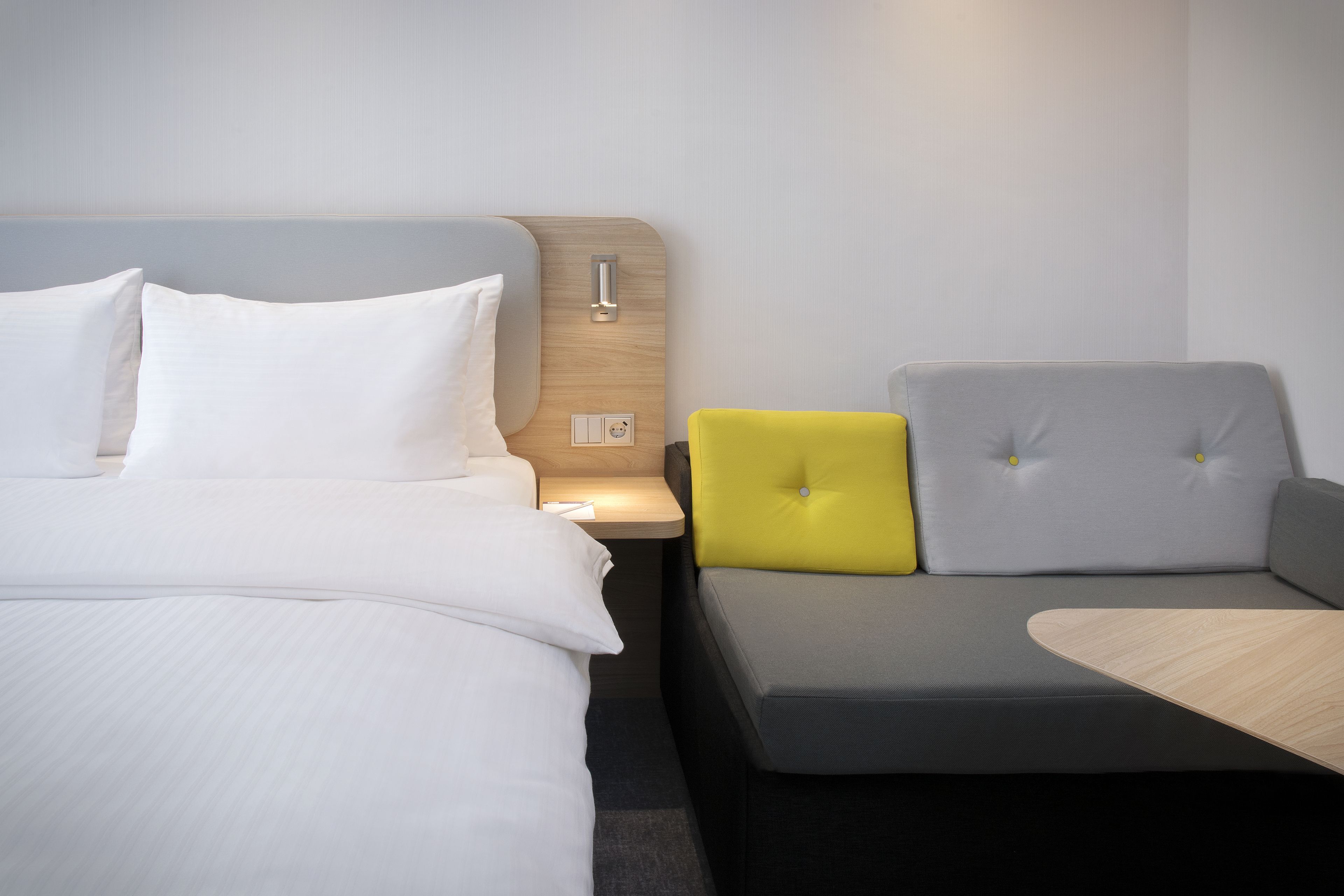 Standard Room, 1 Queen Bed, Ground Floor (Low Floor)