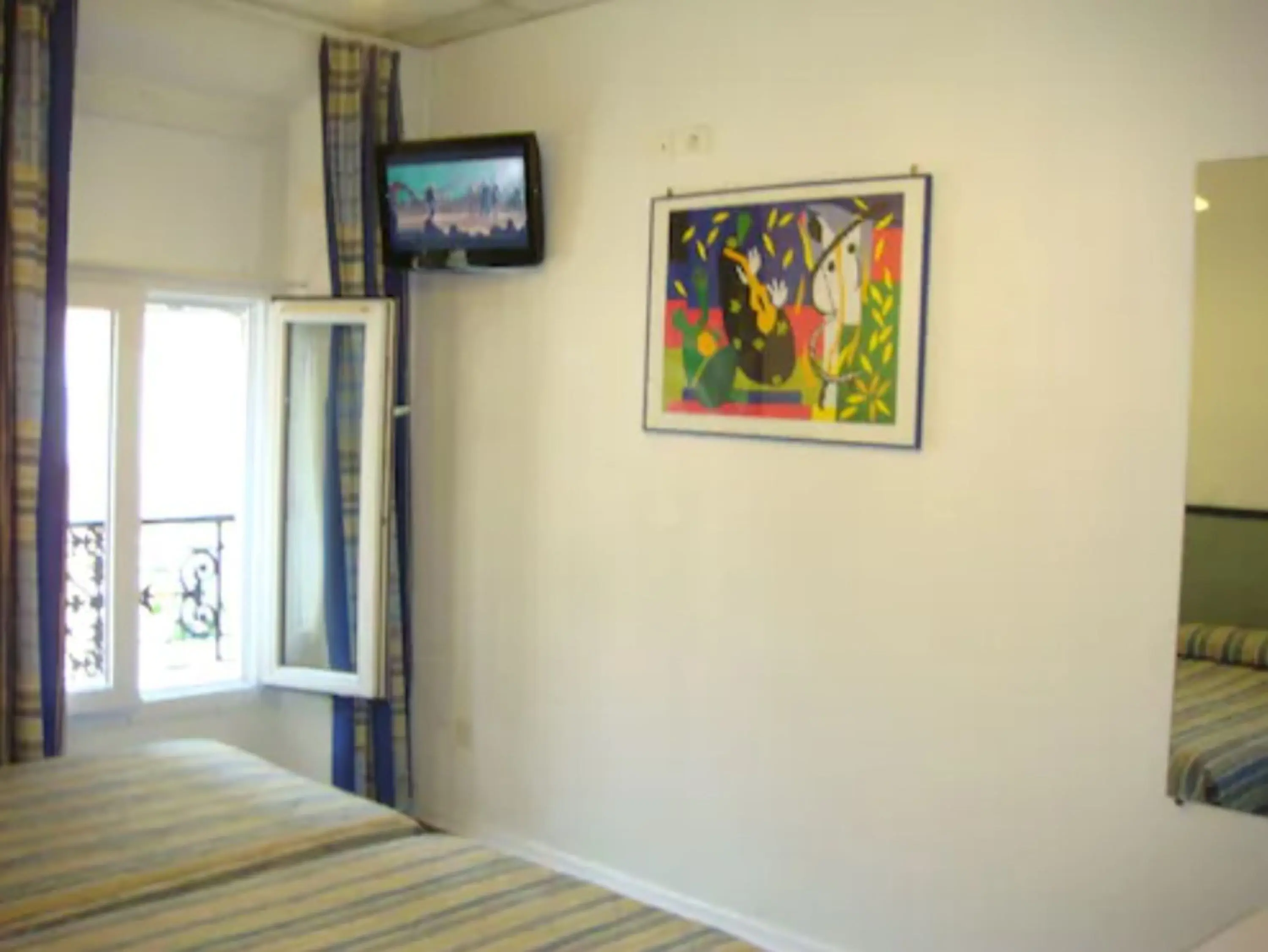 Twin Room Twin Room