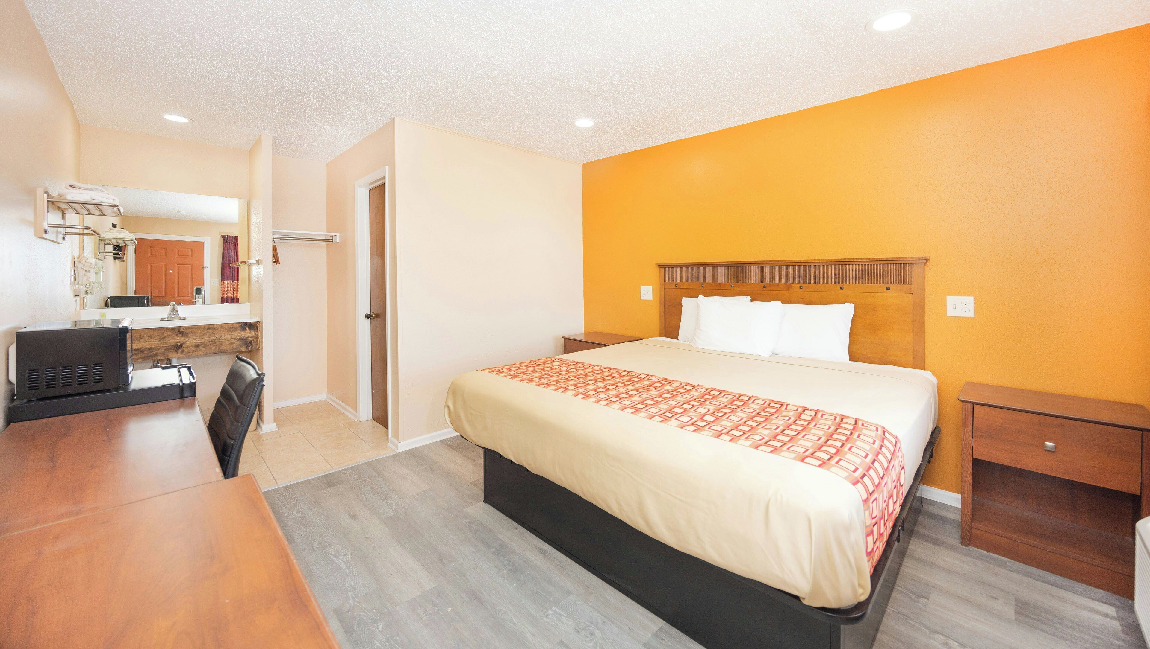Standard Room, 1 King Bed, Non Smoking, Refrigerator & Microwave