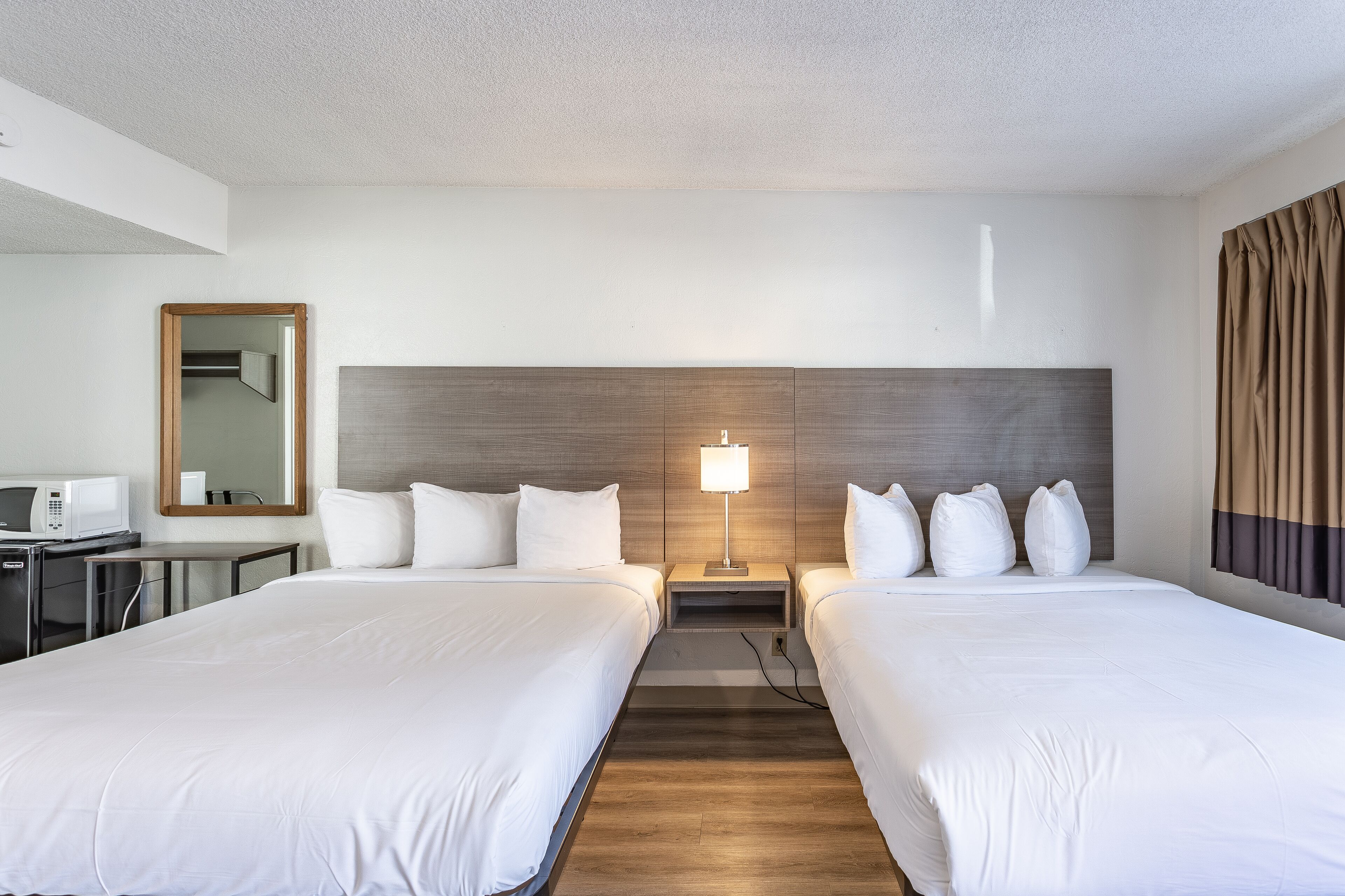 Standard Room, 2 Queen Beds