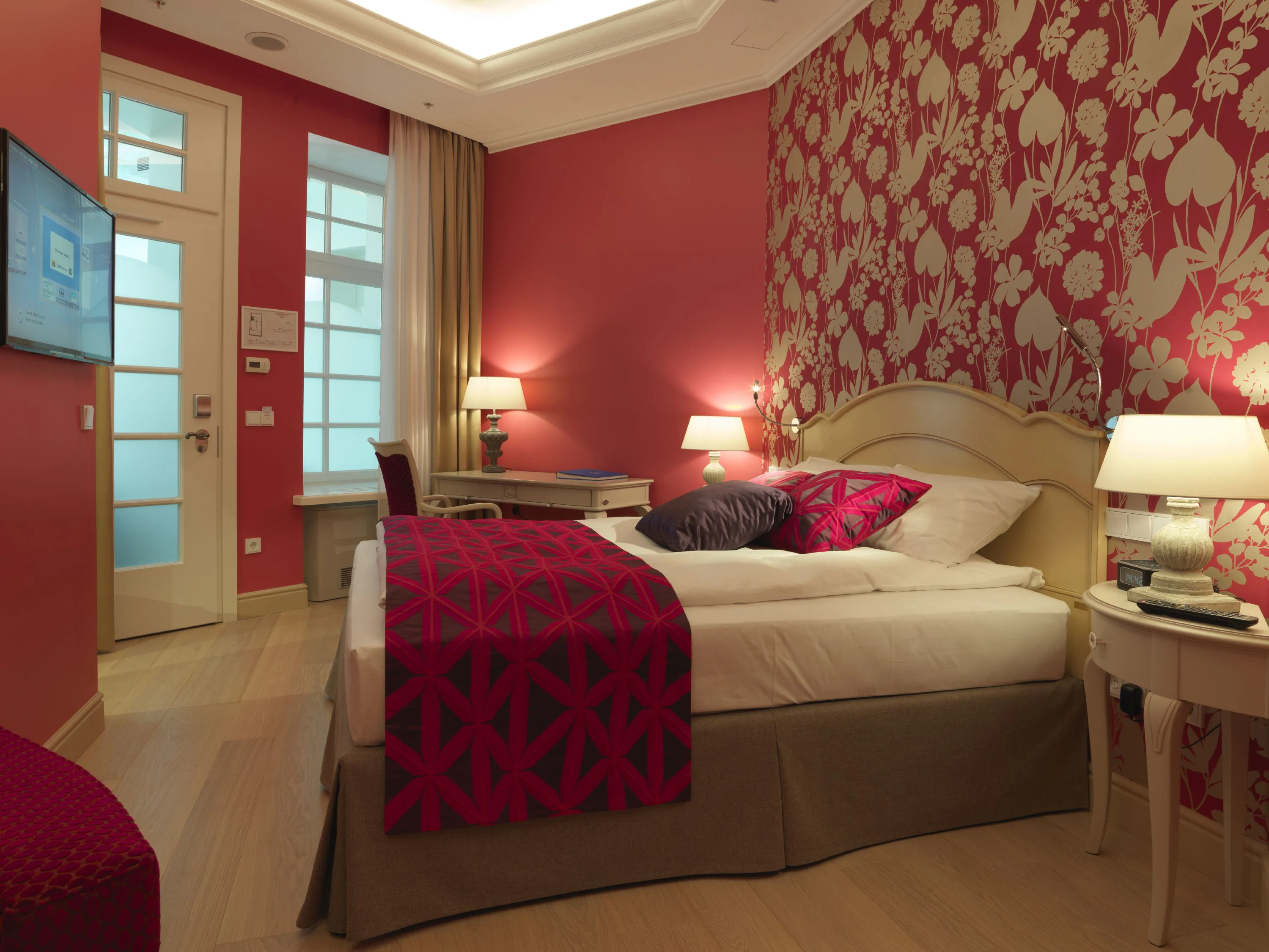 Standard Double Room, 1 Queen Bed, Inner hotel space view
