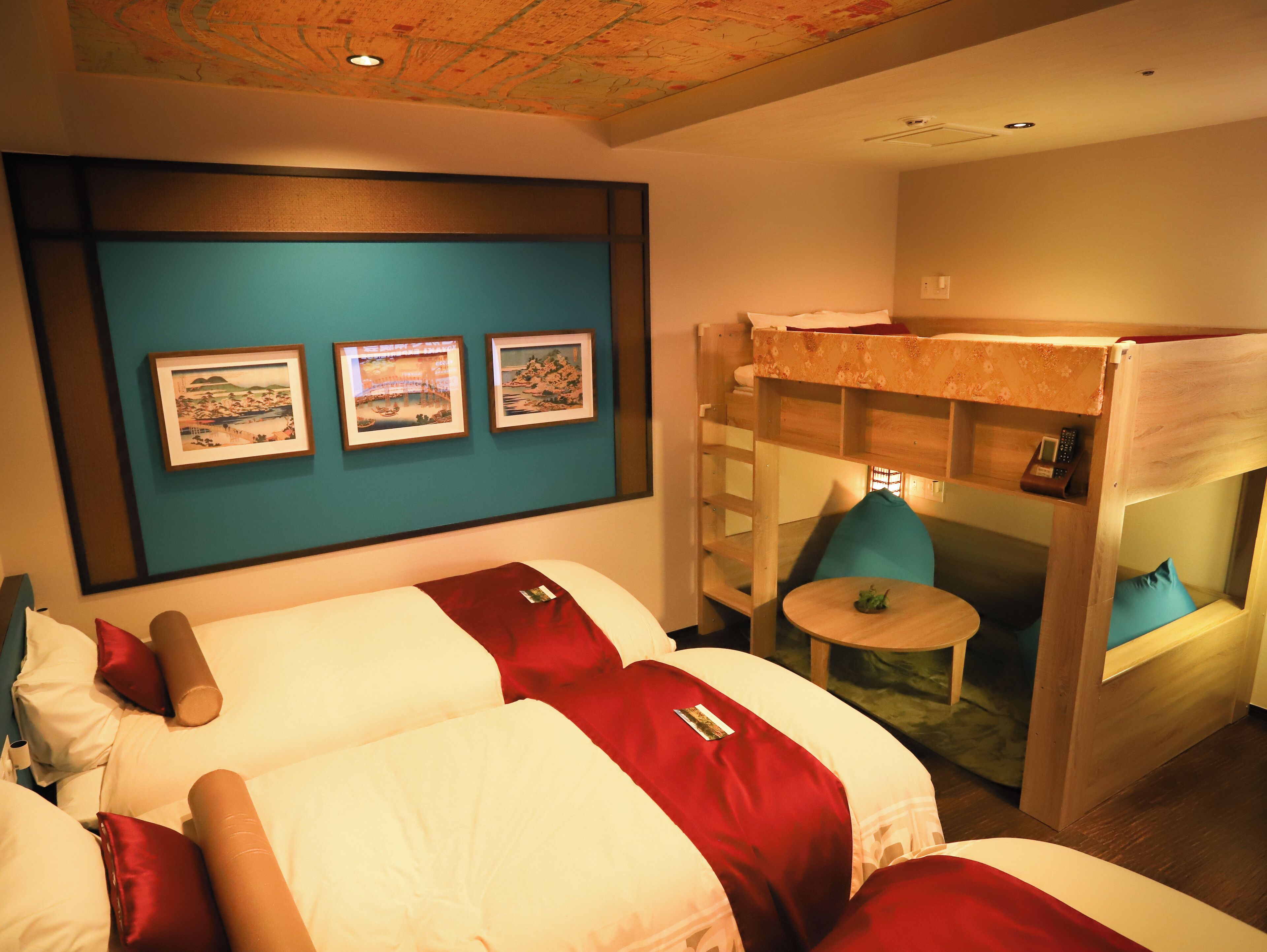 Casual 4 - 3 Single Beds + Loft Bed - Non-Smoking - Unlimited Alcohol