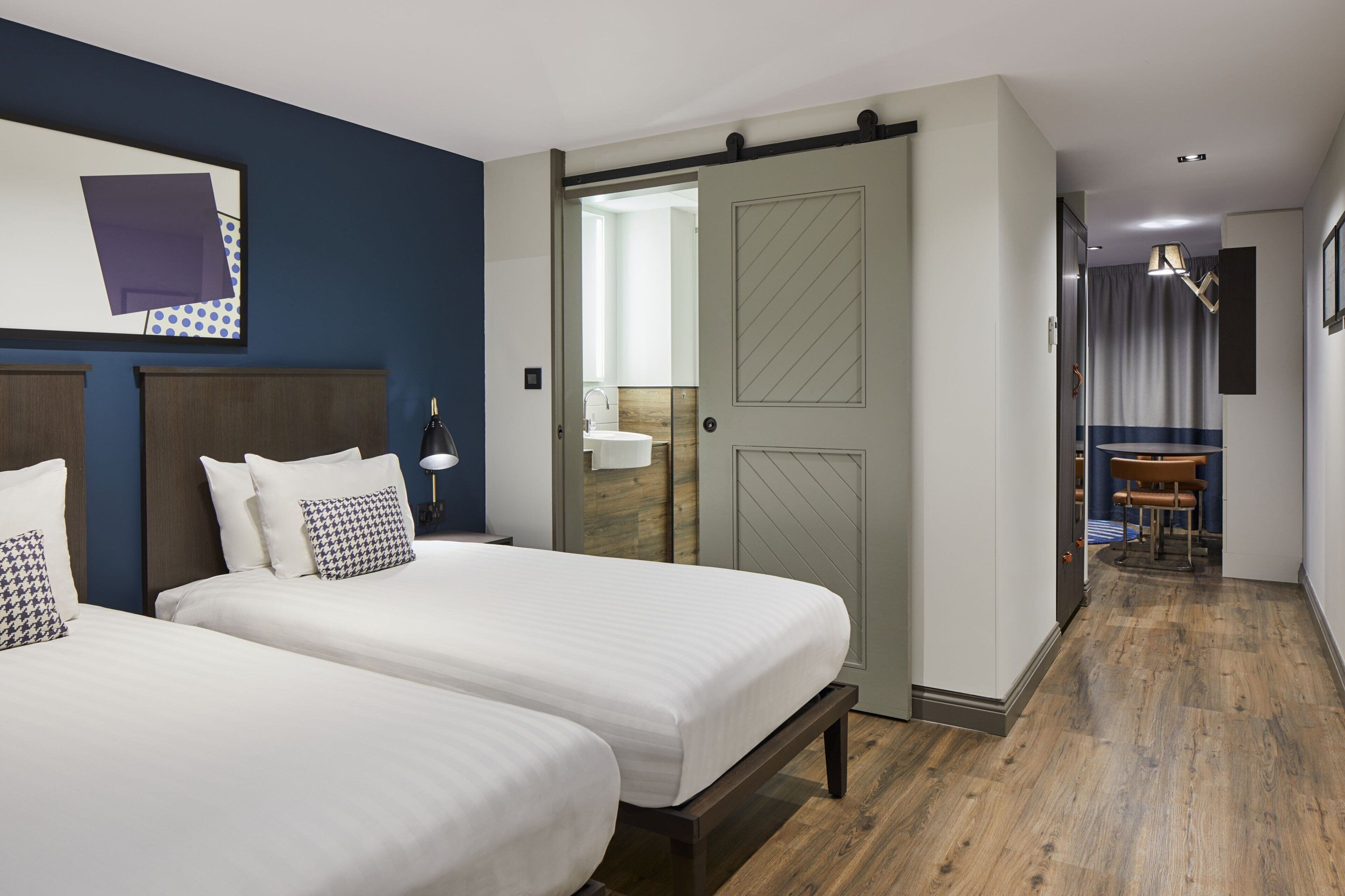 Suite, 2 Twin Beds (2 Bedrooms)