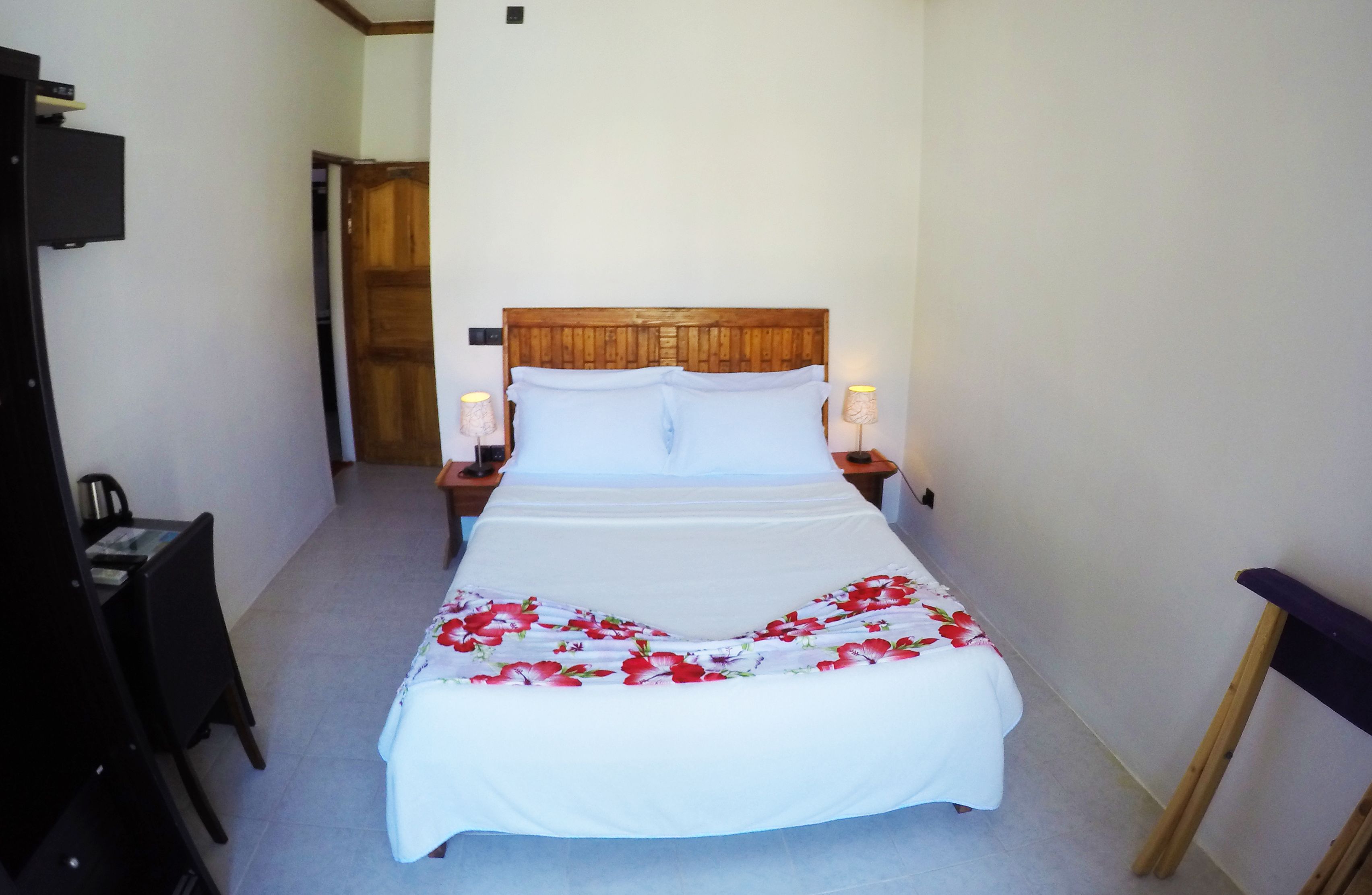 Double Room with Garden/Sea view