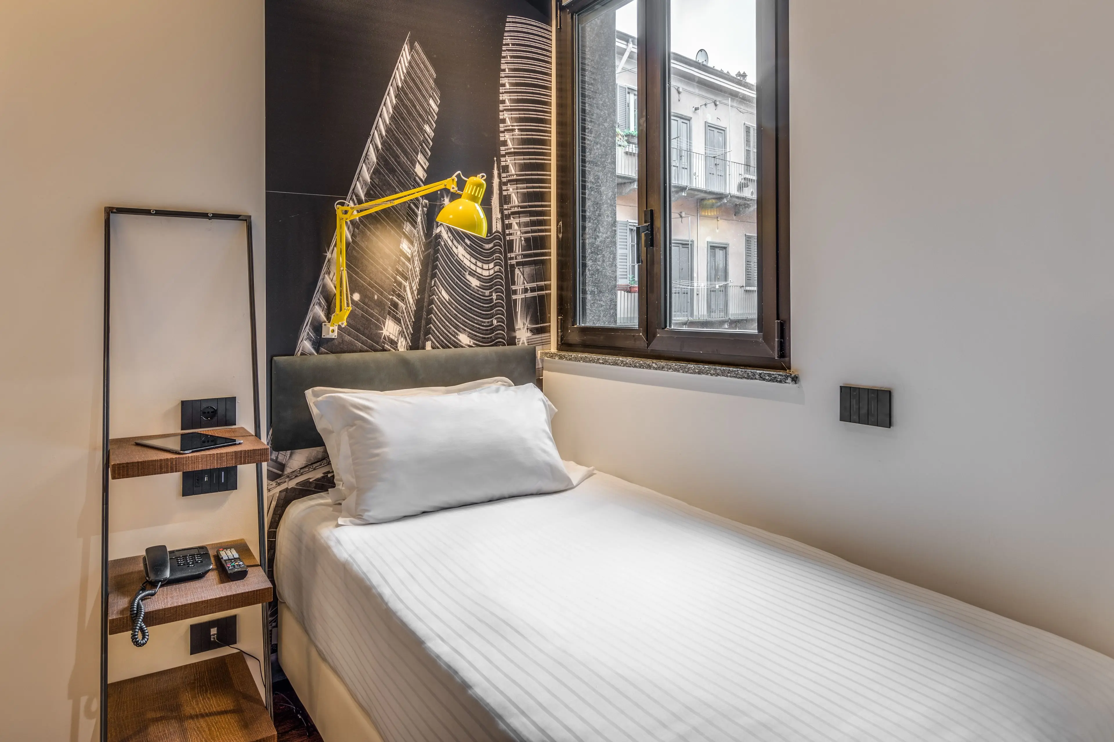 Single Room Single Room