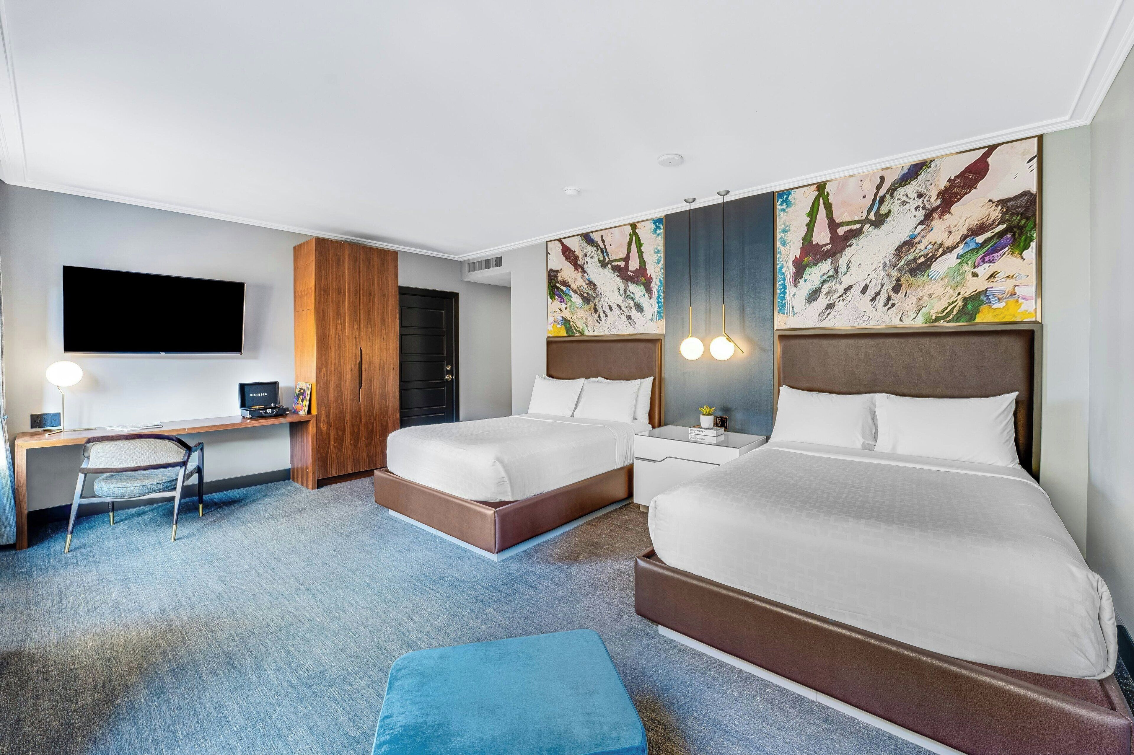 Room, 2 Queen Beds (Mobility/Hearing Accessible, Tub)