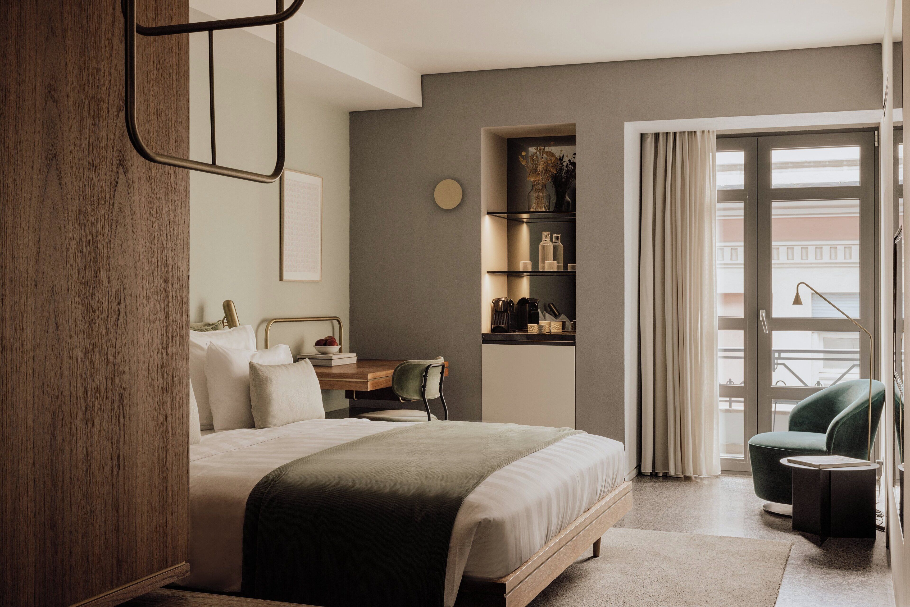 Superior Room, 1 King Bed (Acropolis View)