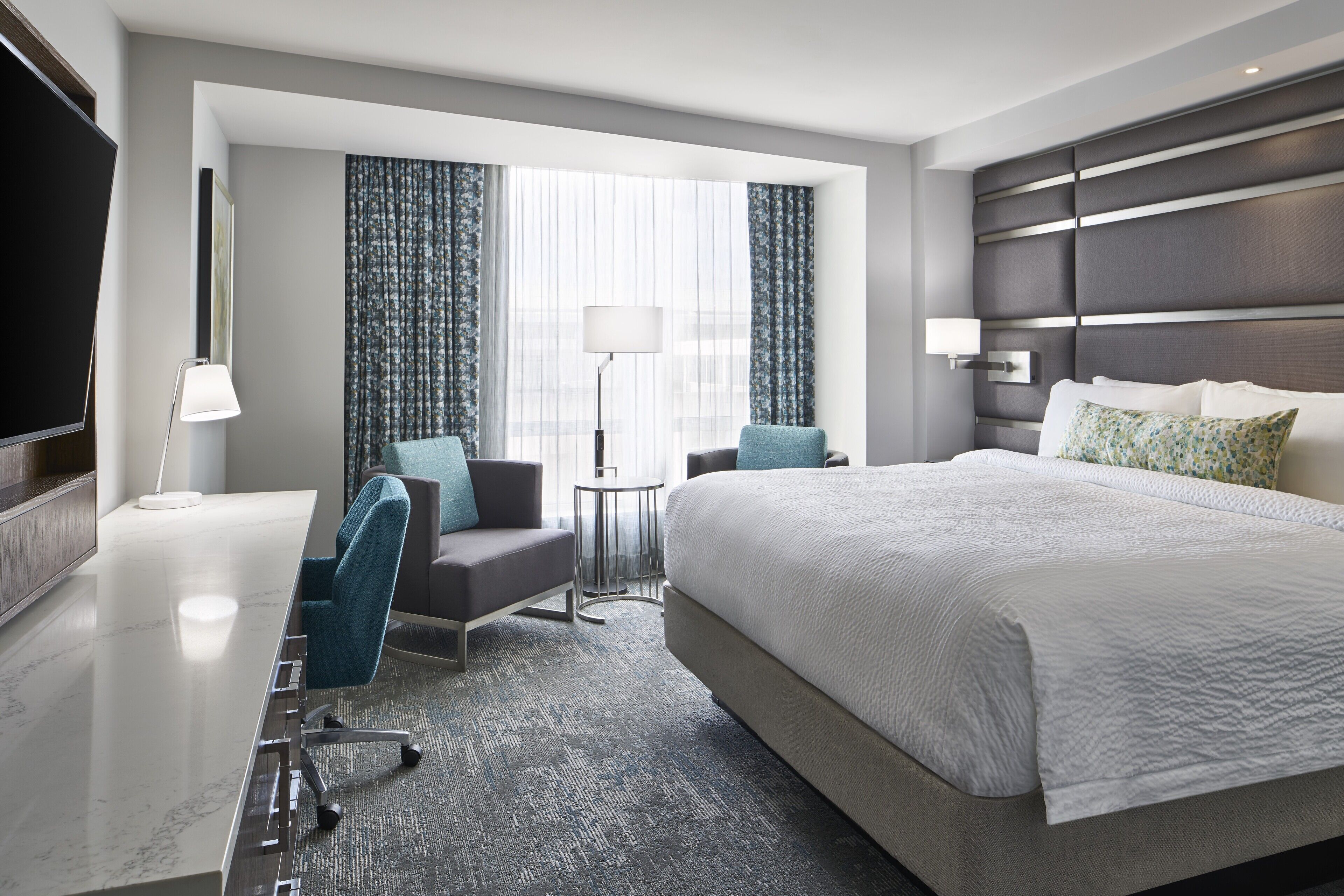 Room, 1 King Bed, High Floor Non Smoking