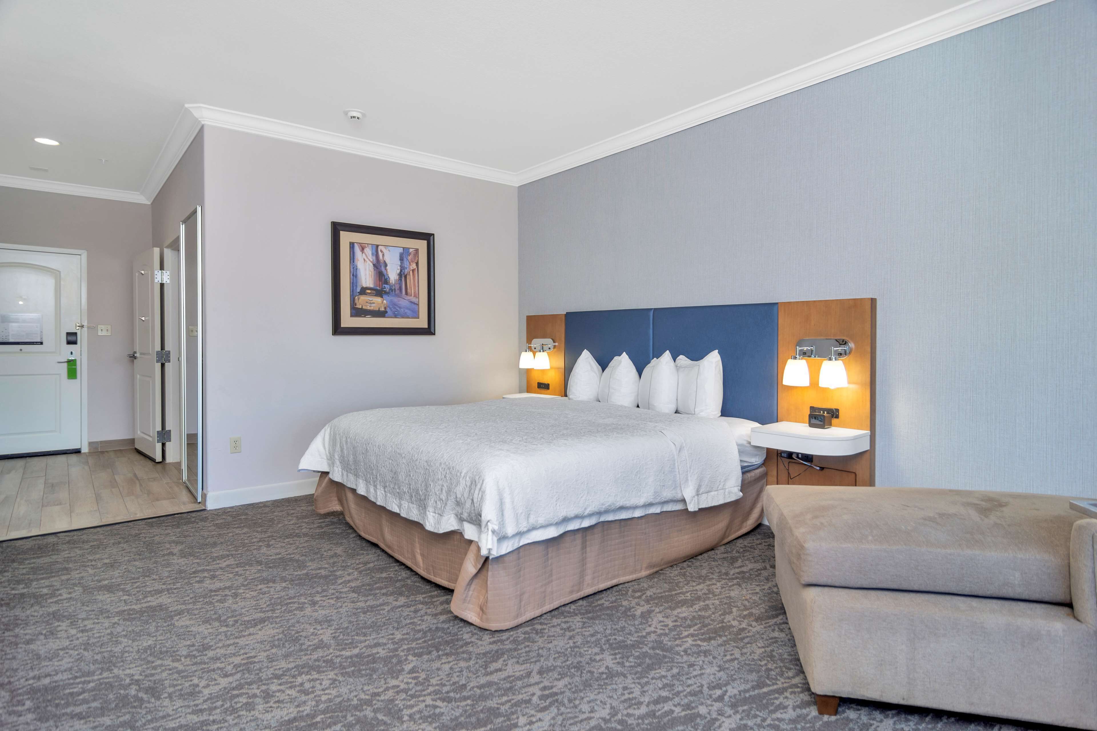 One King Bed, Non-Smoking, Accessible