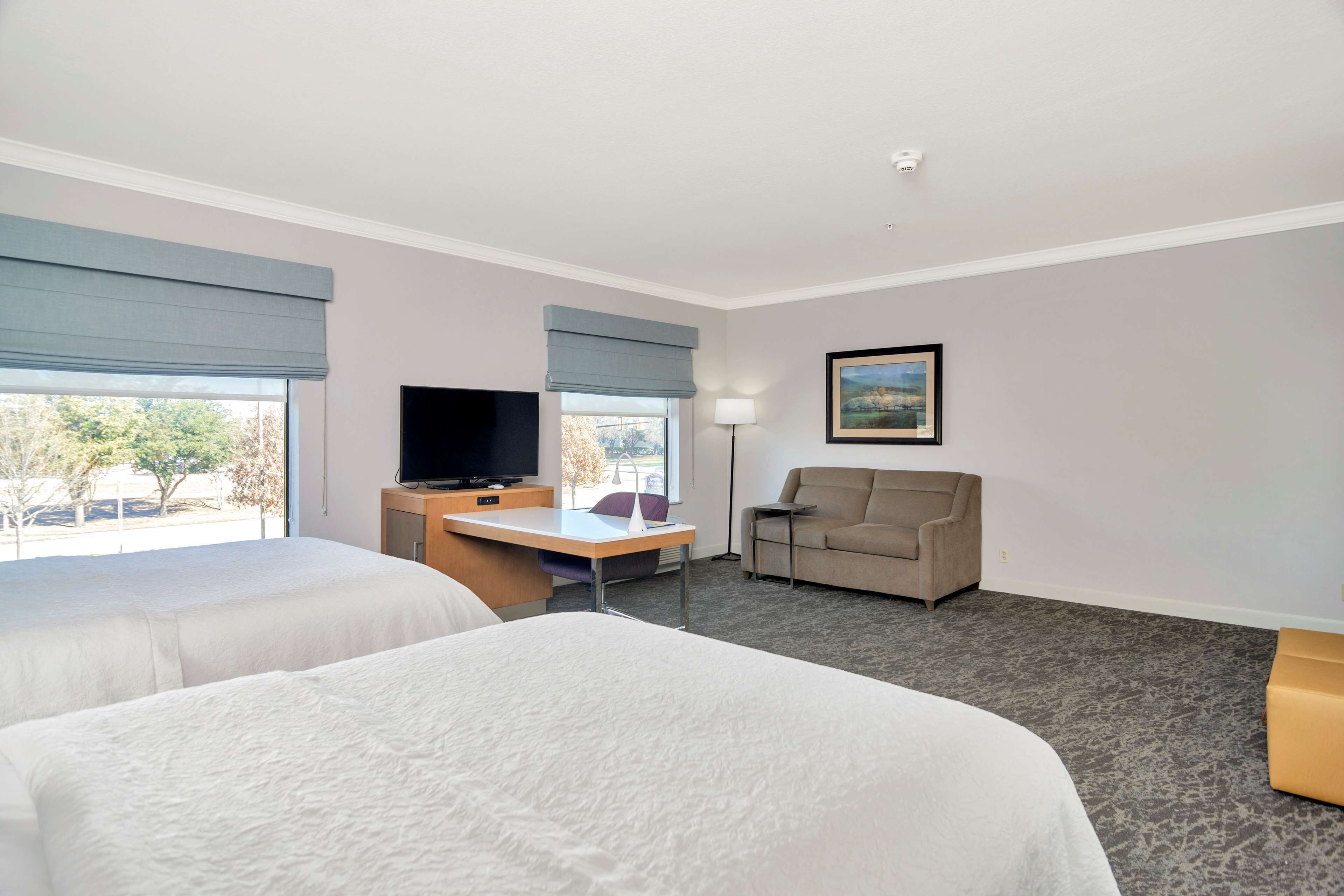 Studio suite two queens non smoking