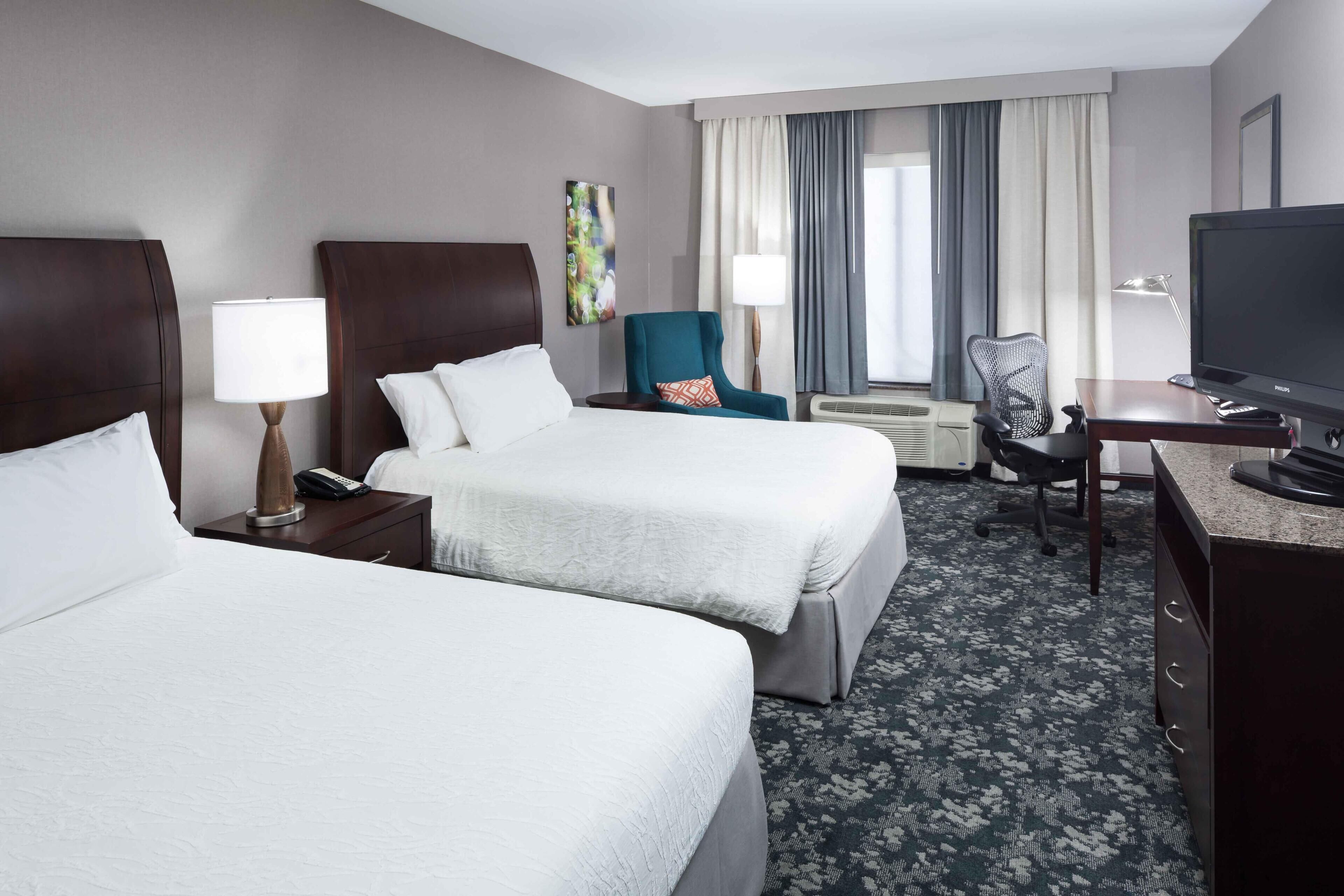 Room, 2 Queen Beds, Non Smoking (Drinks/Snacks)