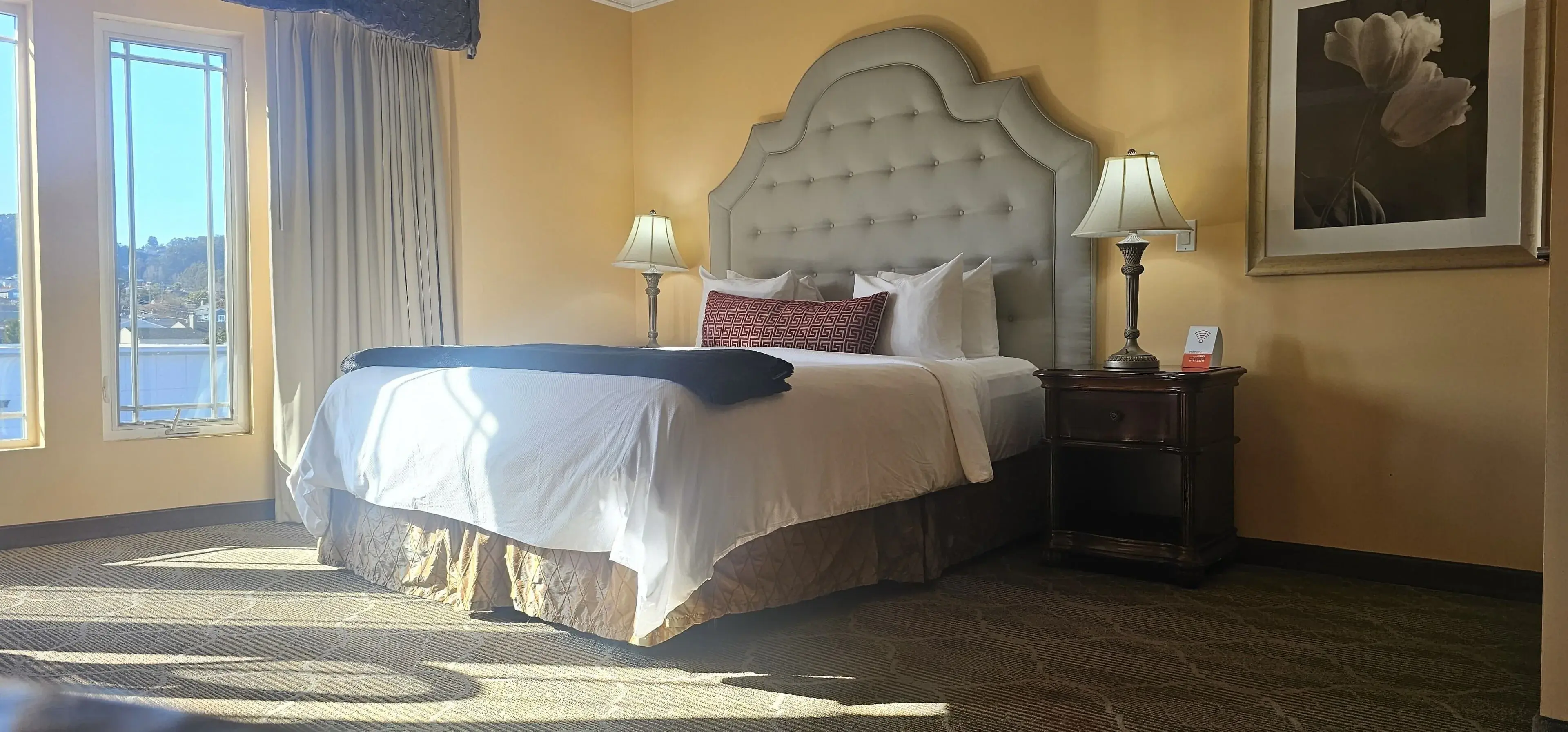 Premium Room, 1 King Bed, Mobility Accessible (Premium King Room) Premium Room, 1 King Bed, Mobility Accessible (Premium King Room)