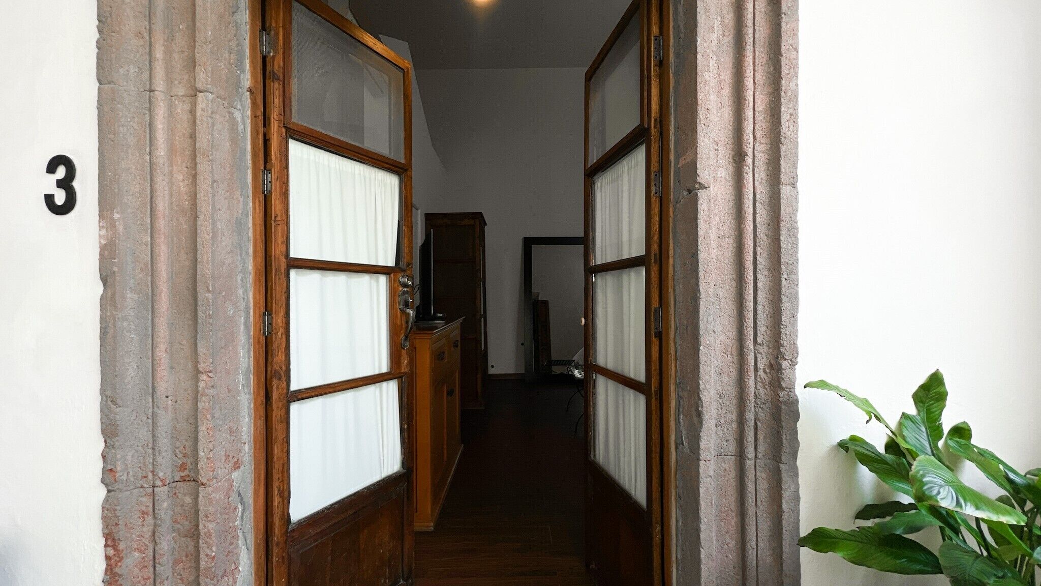 Classic Double Room, 1 King Bed, Private Bathroom
