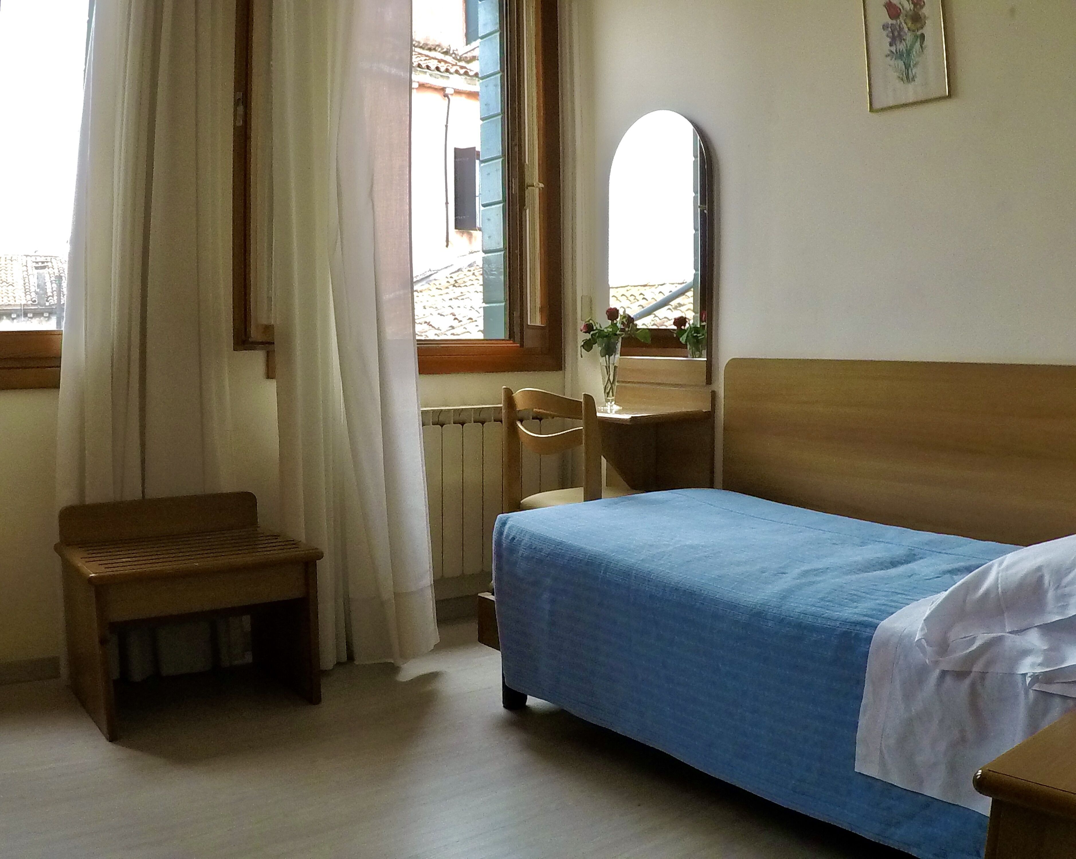 Single Room, Shared Bathroom
