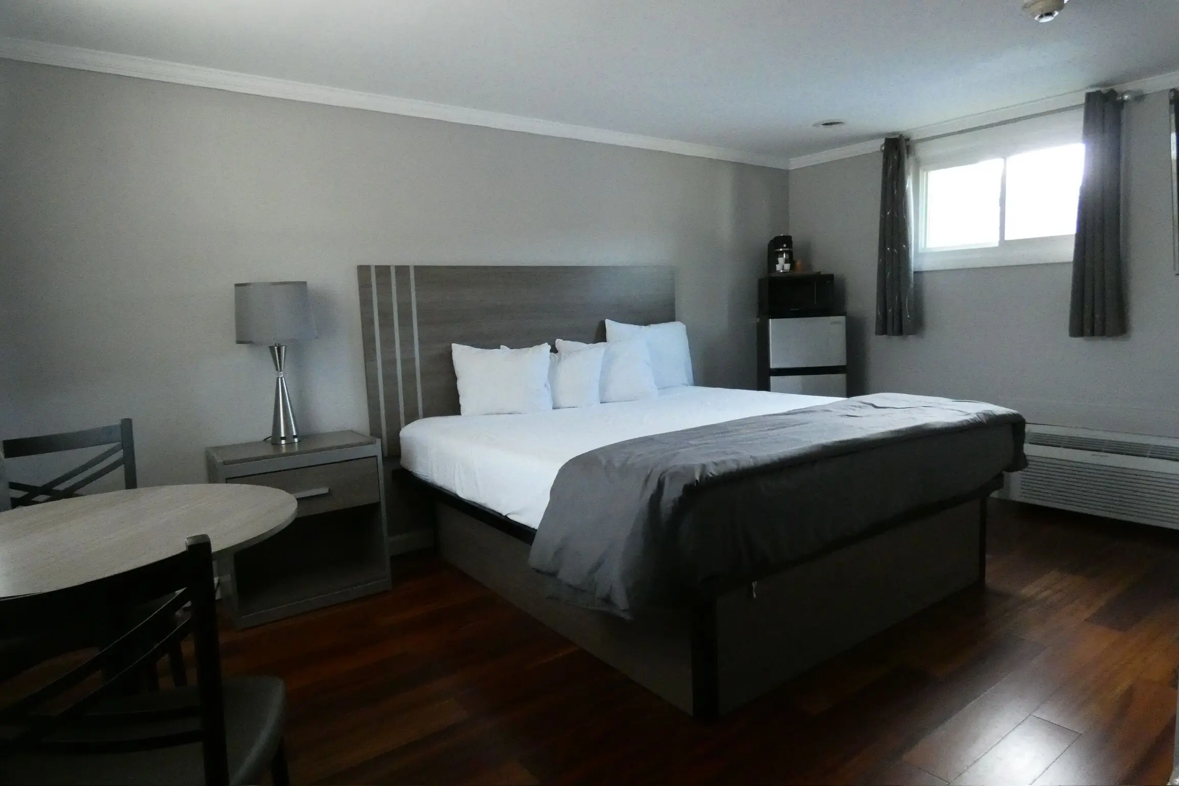 Standard Room, 1 King Bed Standard Room, 1 King Bed