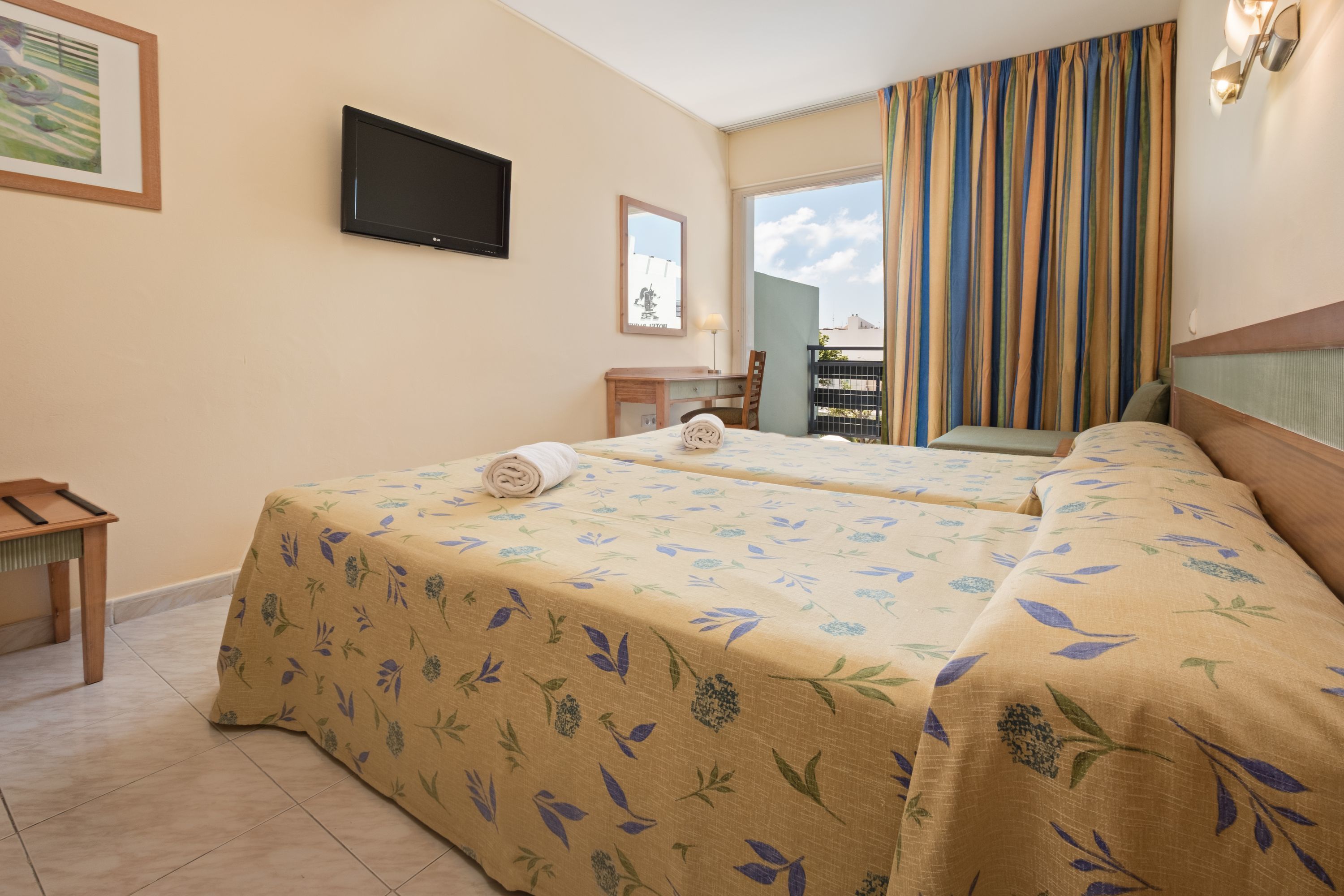 Double Room, 2 Twin Beds