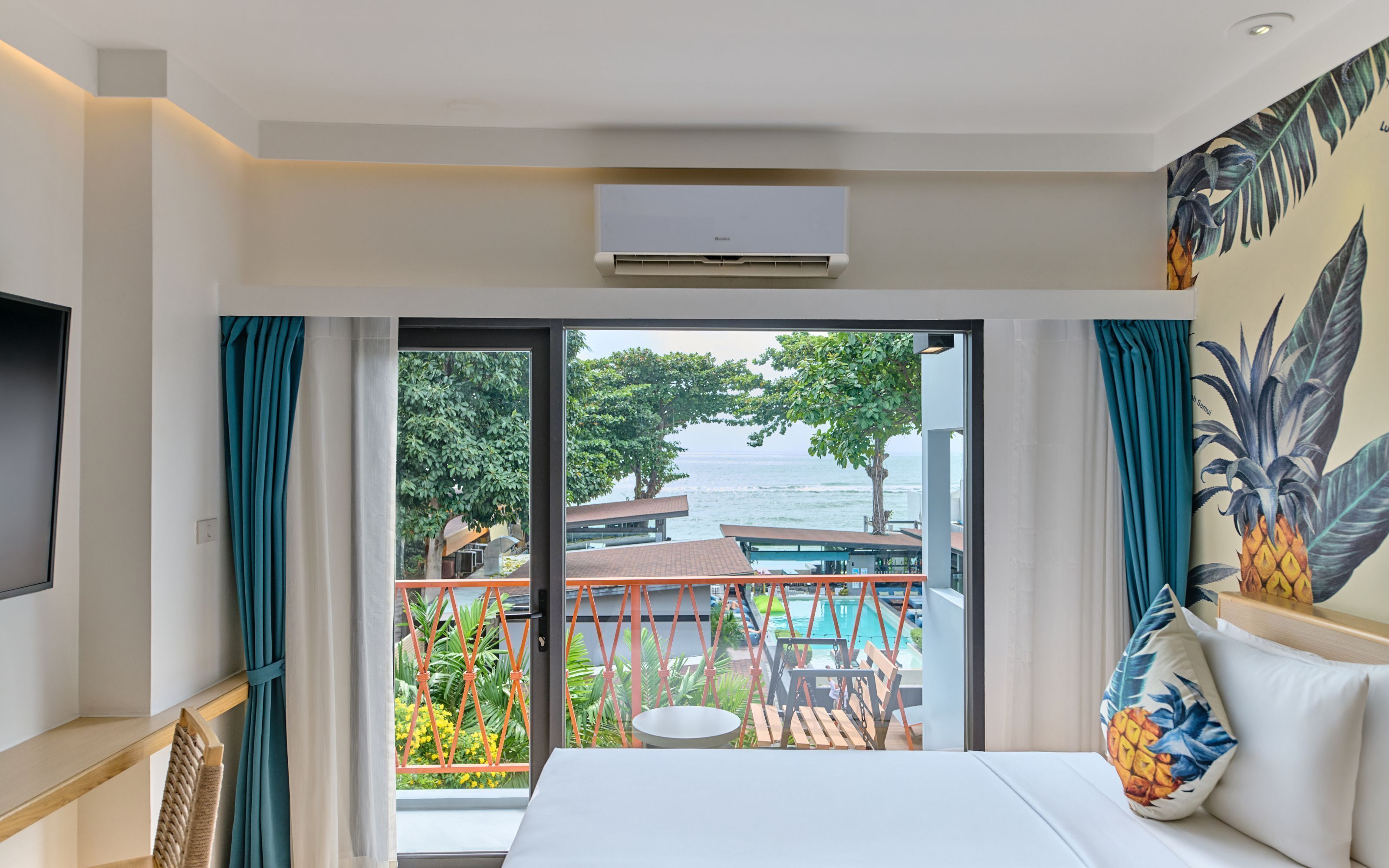 The Duo Sea View - Deluxe Twin Room with Sea View