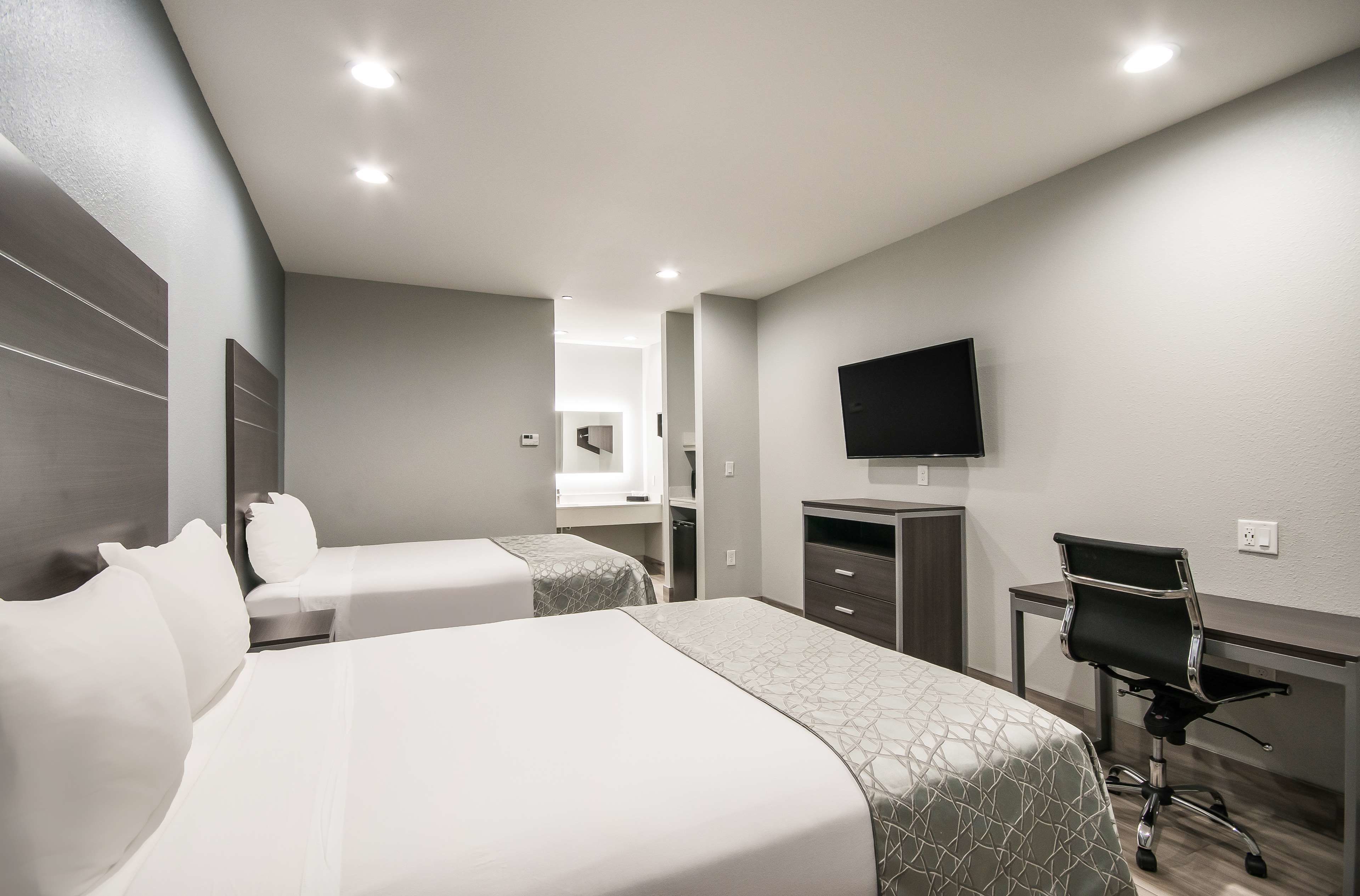 Room, 2 Queen Beds, Non Smoking