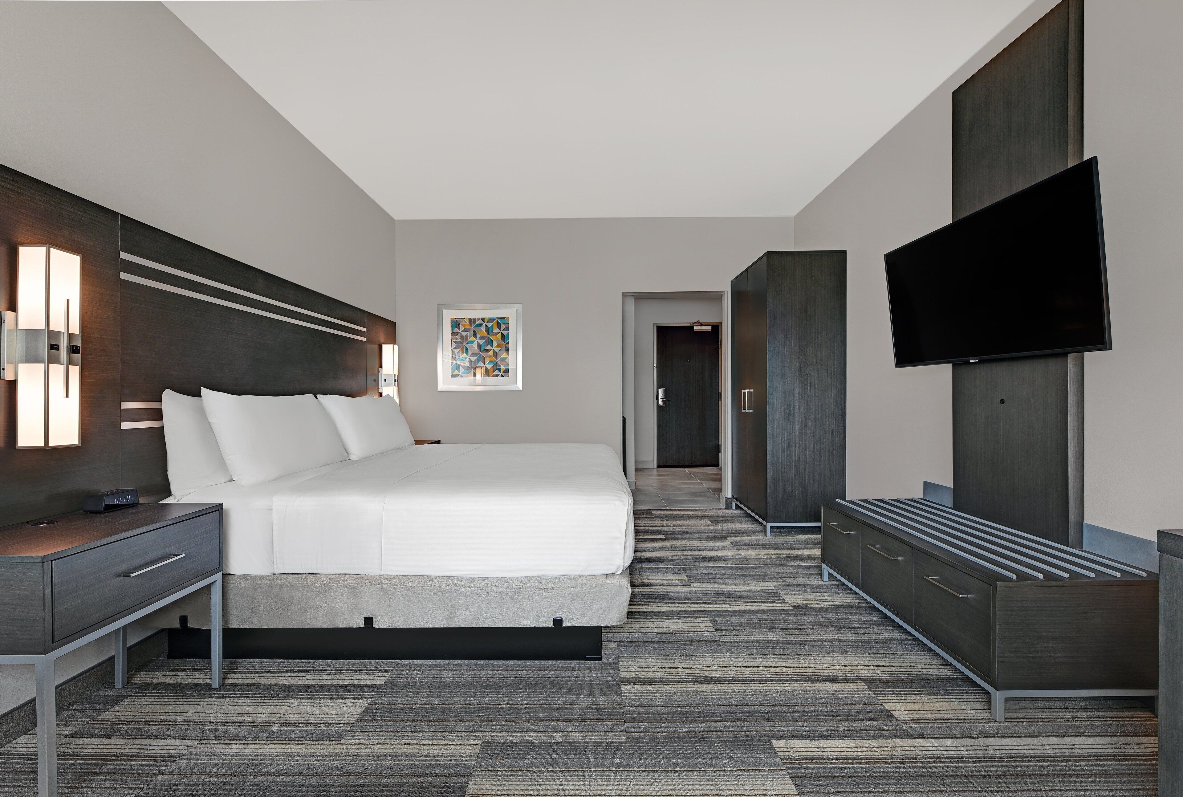 Standard Room, 1 King Bed