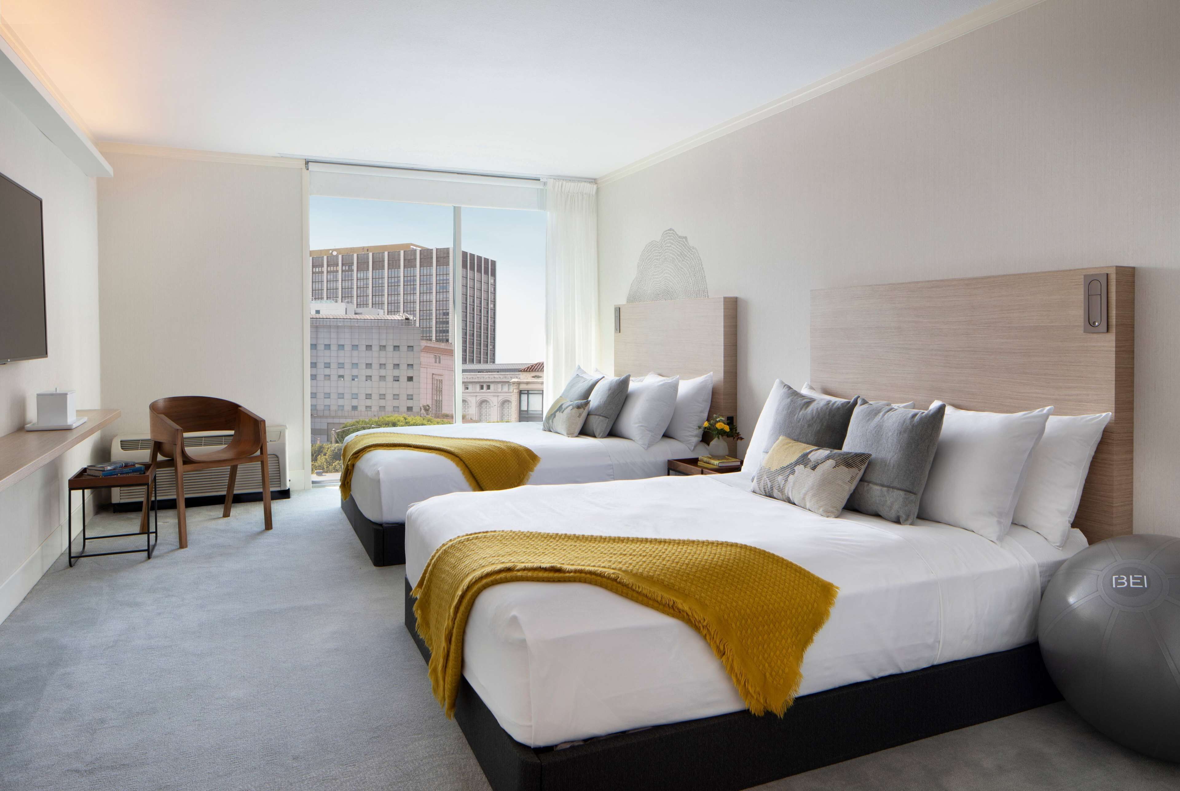 Executive Room, 2 Queen Beds, Non Smoking (High Floor)