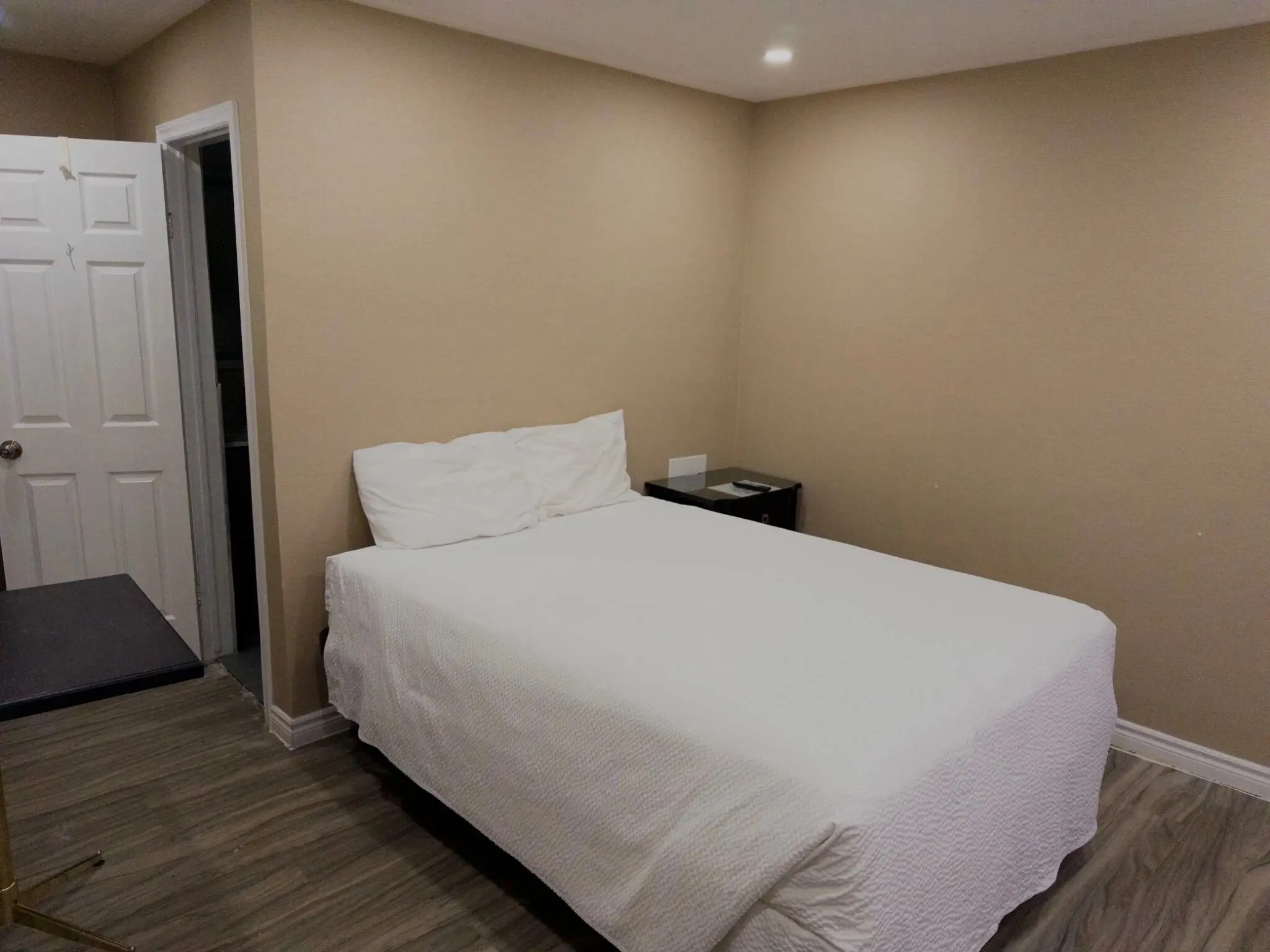 Standard Room Standard Room