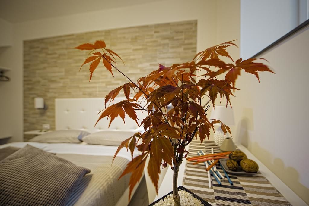 Suite, 1 Queen Bed, Jetted Tub