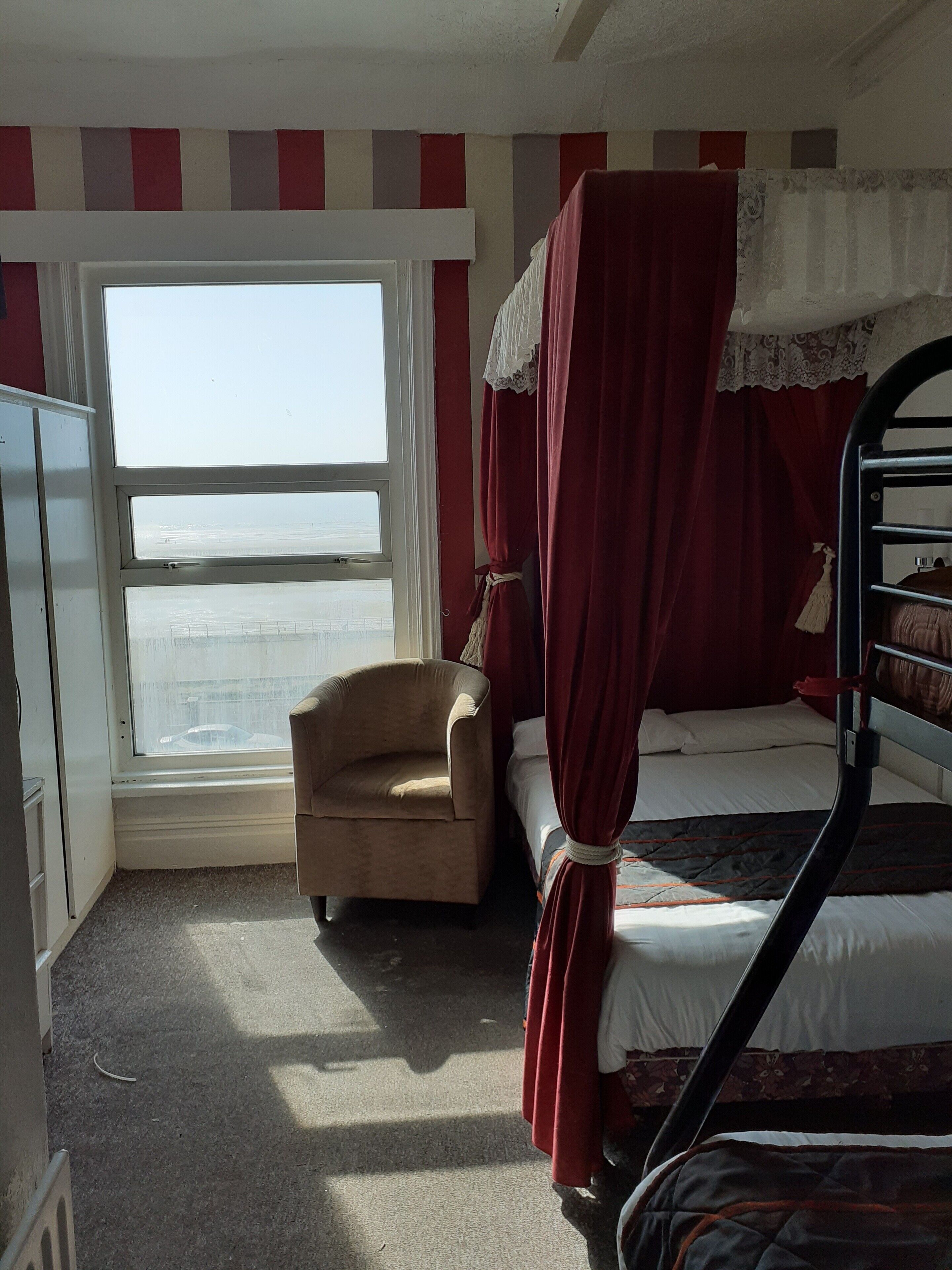 Family Room, Sea View